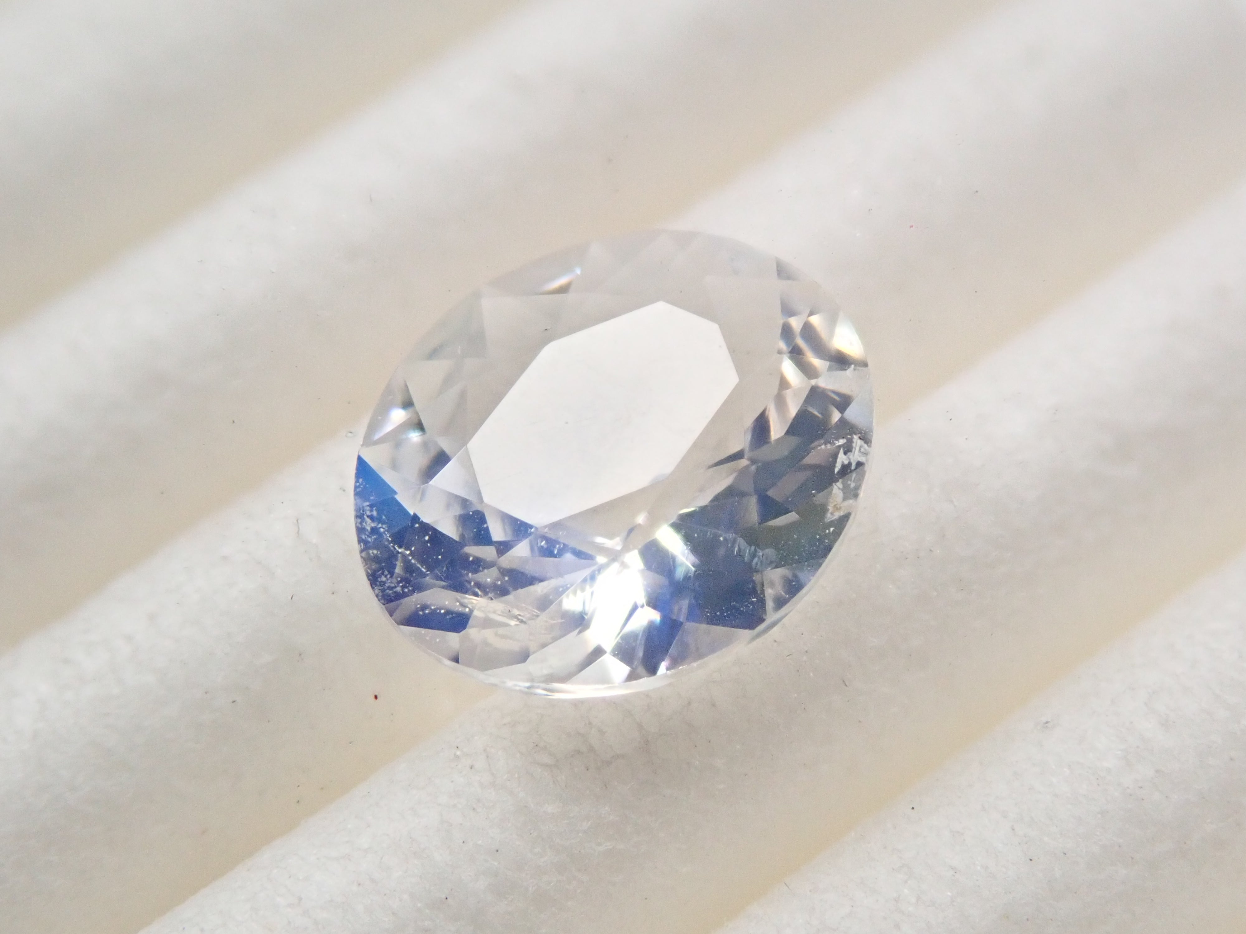 タンザニア産アンデシン・ラブラドライト(通称名 レインボームーンストーン) 0.782ctルース