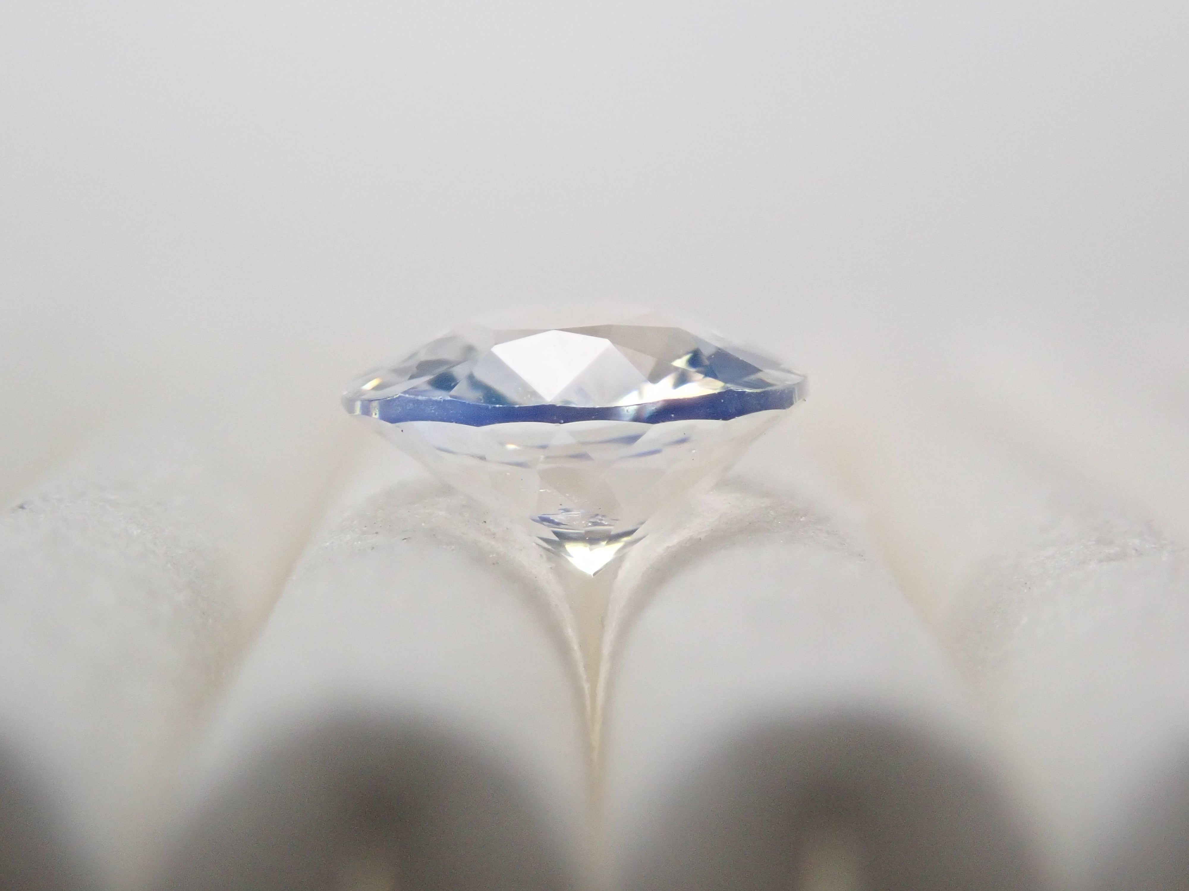 タンザニア産アンデシン・ラブラドライト(通称名 レインボームーンストーン) 0.782ctルース