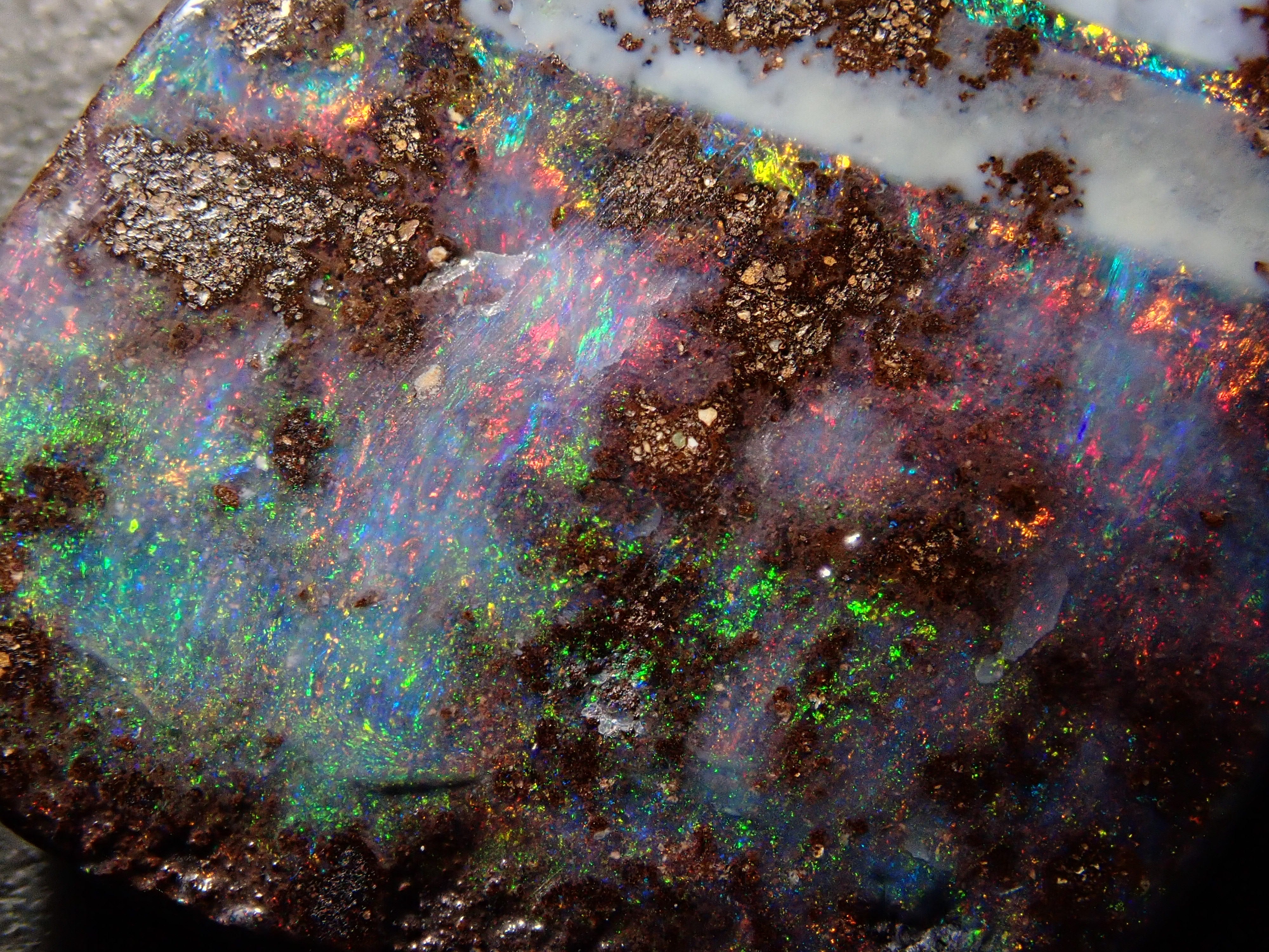 【2/8 22時販売】オーストラリア産ボルダーオパール 15.004ctルース