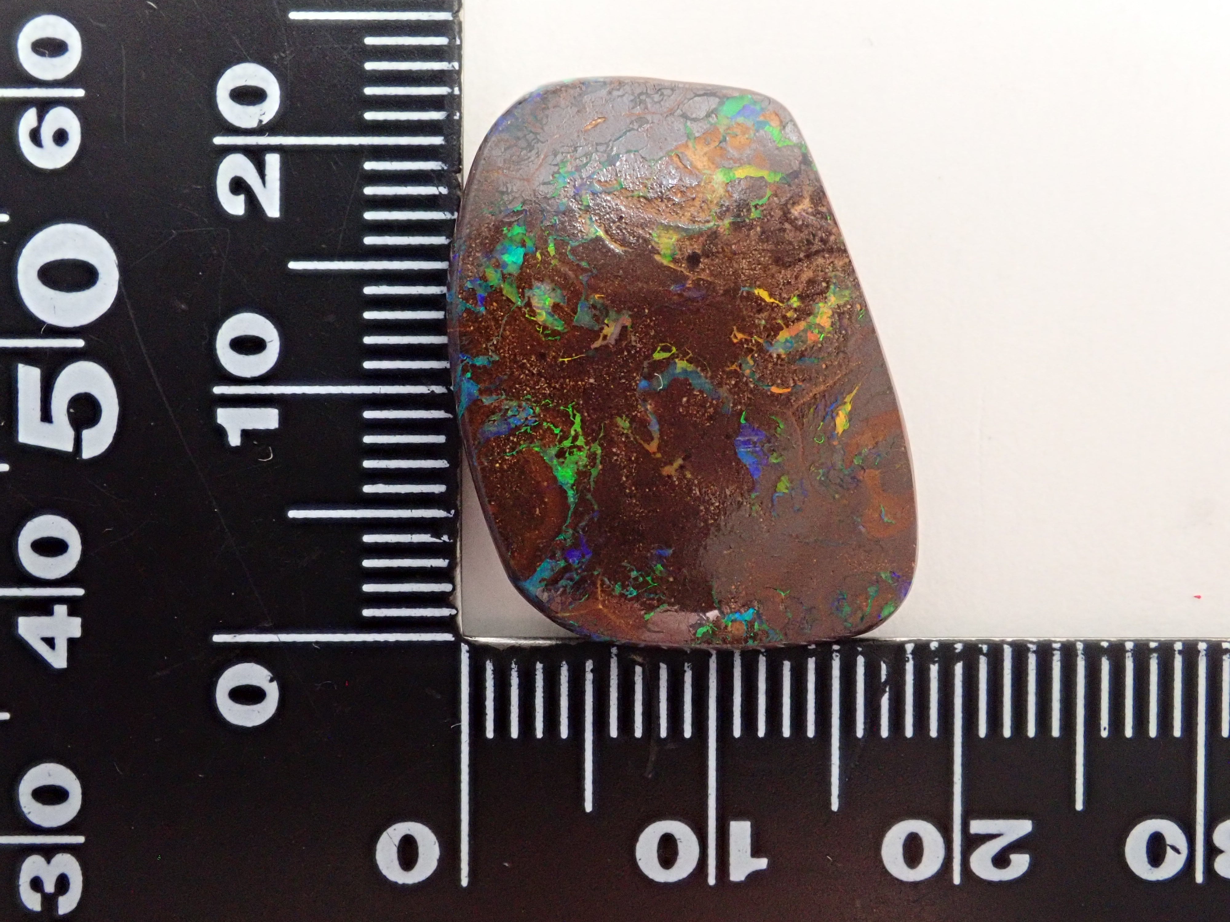 【2/8 22時販売】オーストラリア産アイアンオパール 17.439ctルース