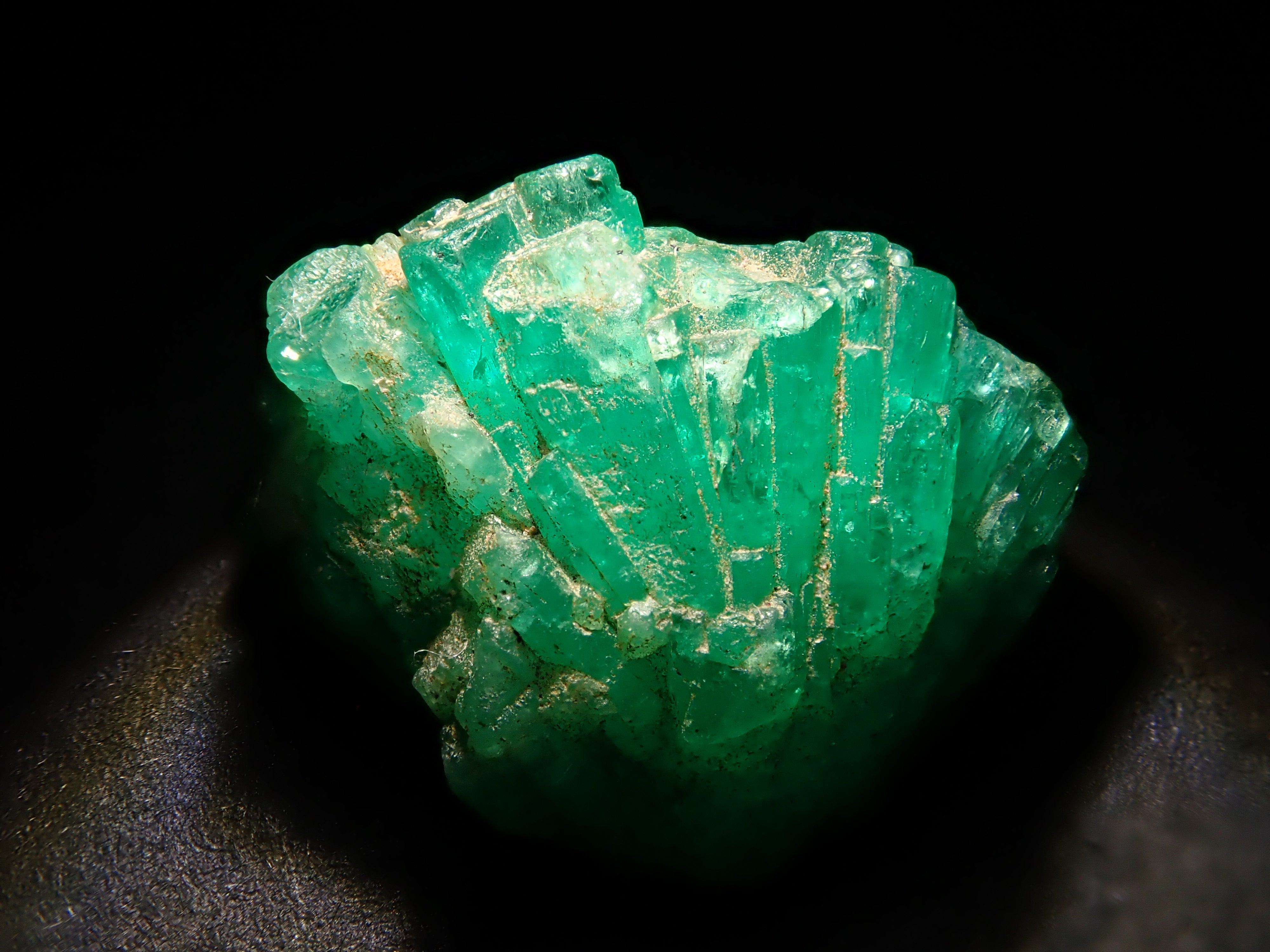 【2/10 22時販売】コロンビア産エメラルド 10.940ct原石