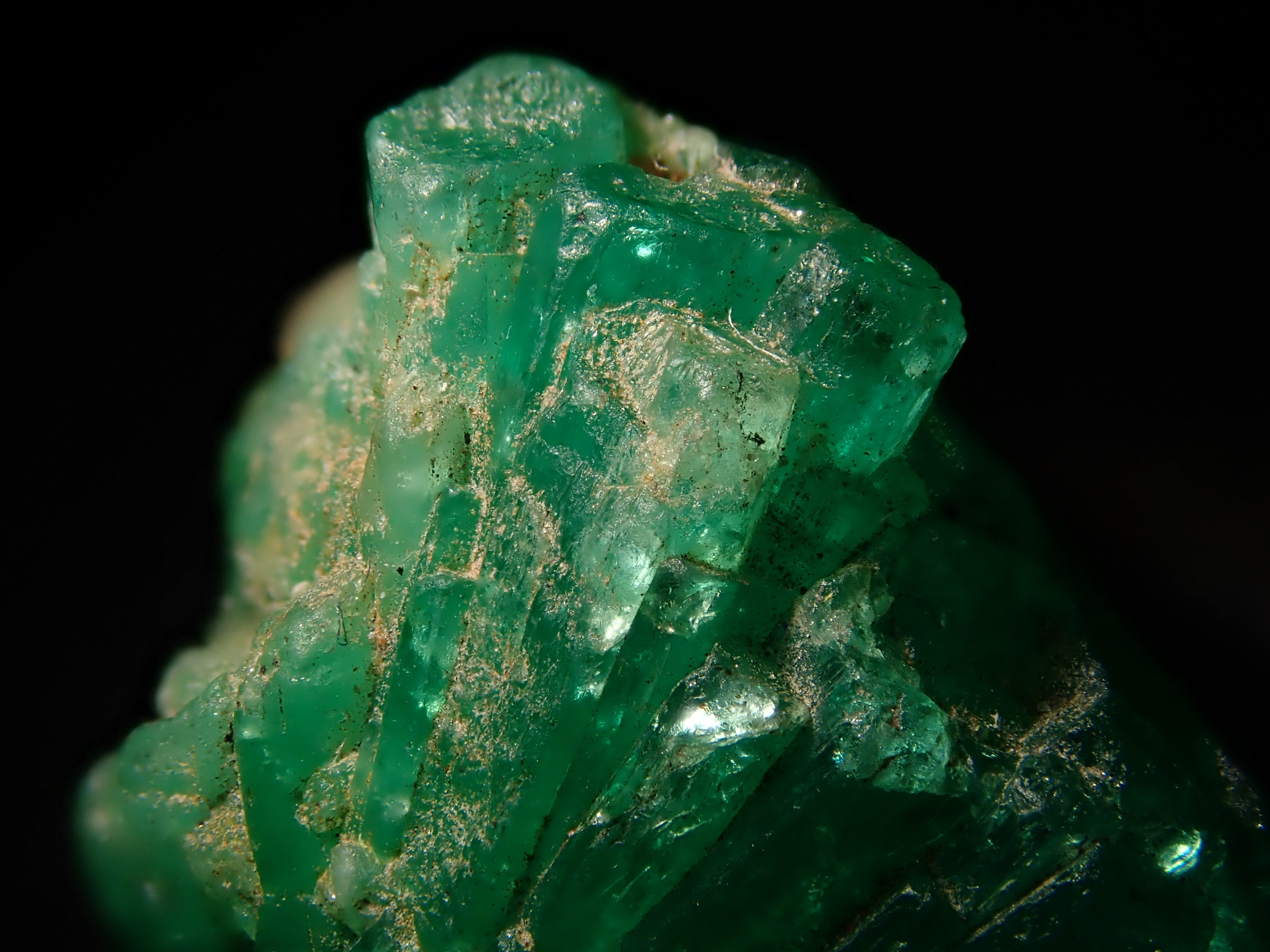 【2/10 22時販売】コロンビア産エメラルド 10.940ct原石