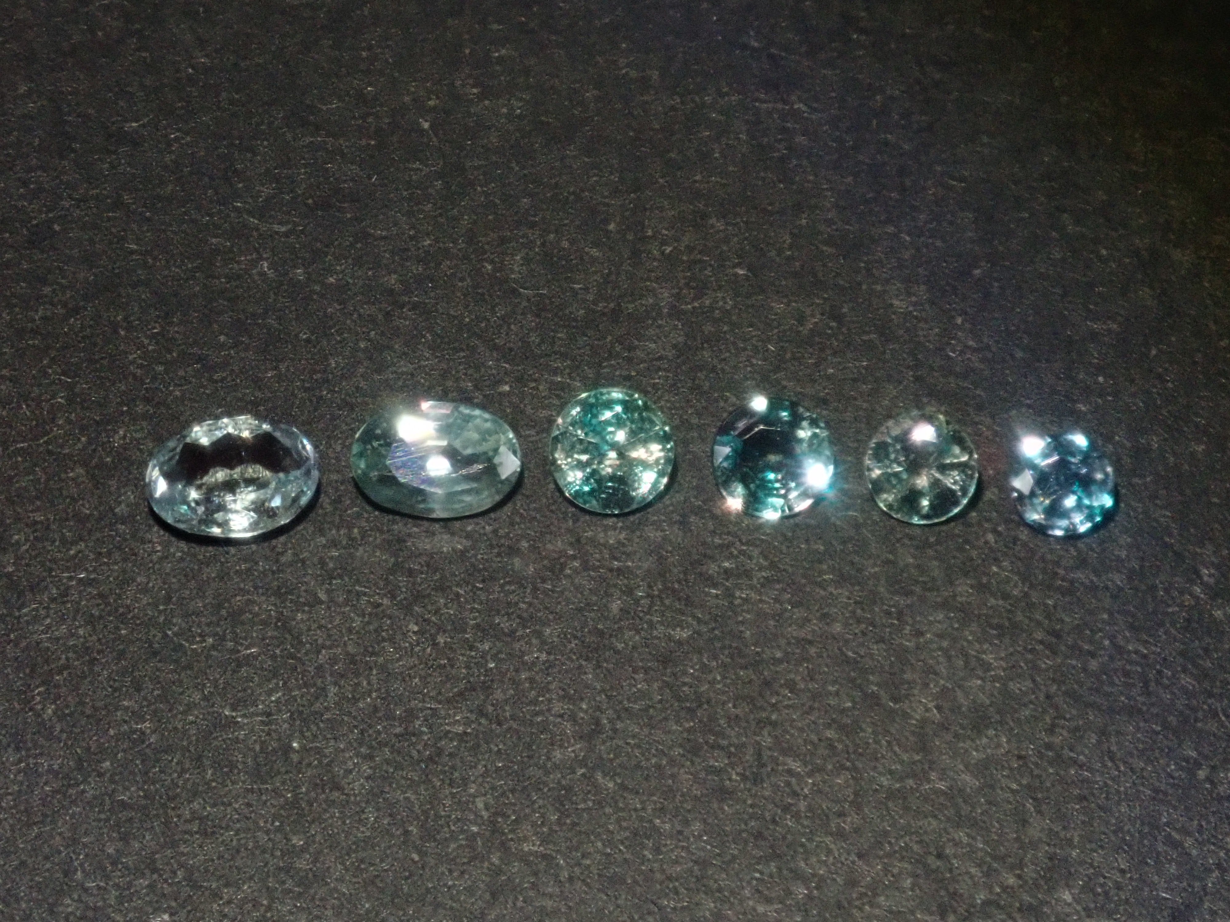 【2/21 22時販売】《限定10石》カラーチェンジガチャ💎通常39,800円のロシア産アレキサンドライトやブラジル産アレキサンドライト、タンザニア産カラーチェンジガーネットの3種類《複数購入割引有》