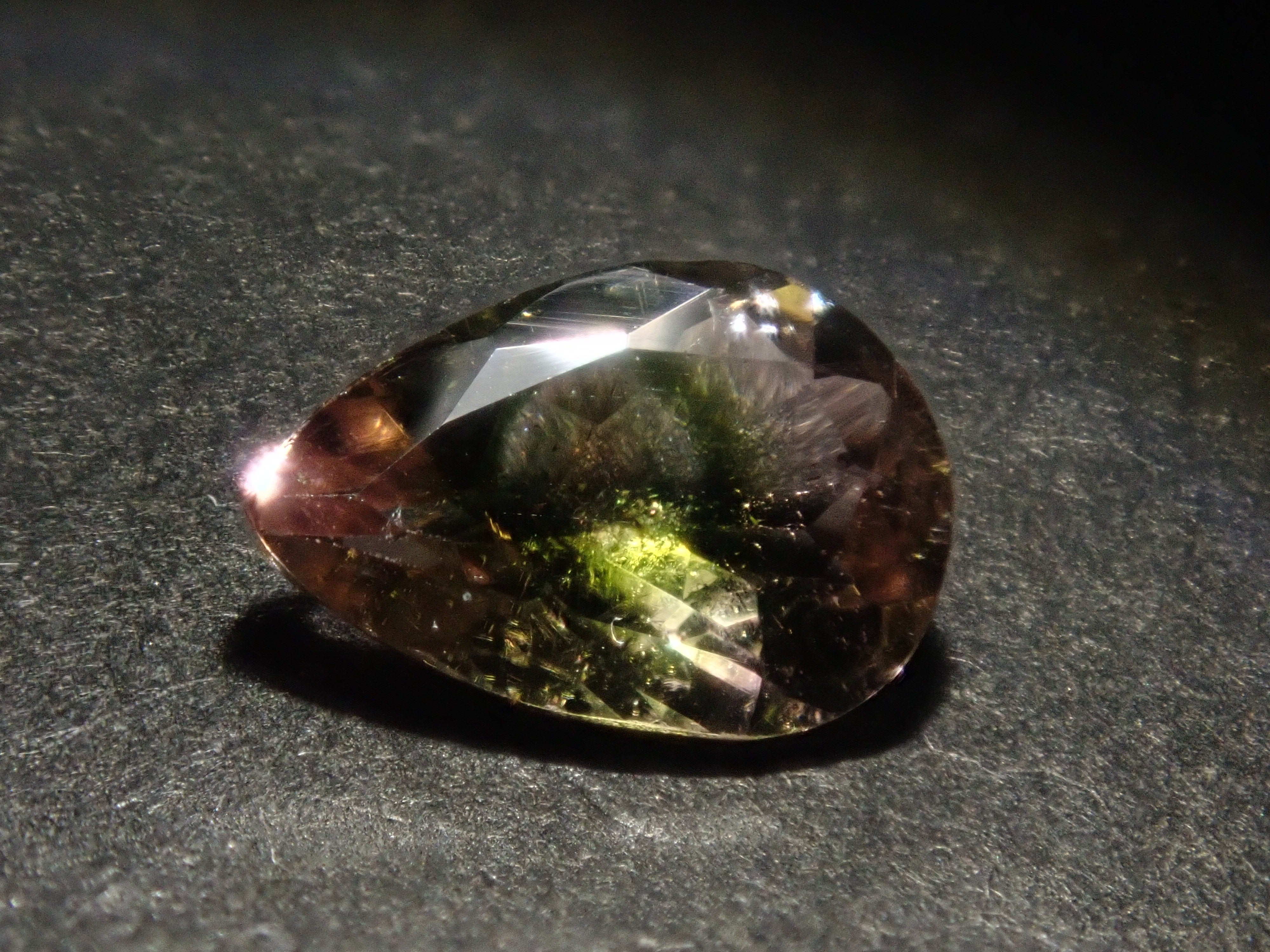 【2/22 22時販売】《限定13石》バイカラーガチャ💎通常79,800円のバイカラースフェーン、通常39,800円のパーティーカラーパライバトルマリンなど《複数購入割引有》