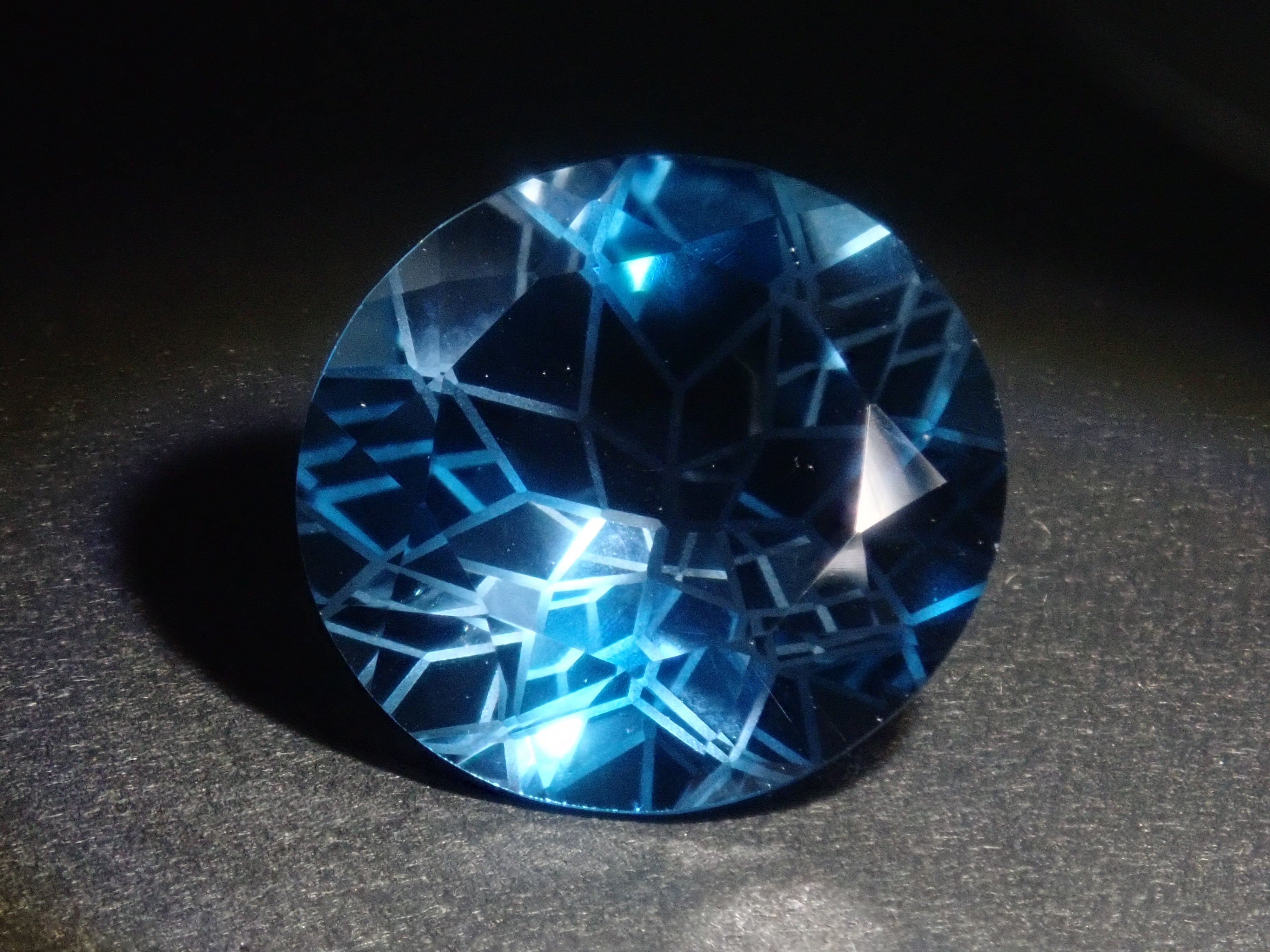 【2/14 22時販売】《限定12石》通常69,800円の20mmさくらインカットやダンデライオンカットを含む5ct以上ビッグジェムガチャ💎《複数購入割引有》