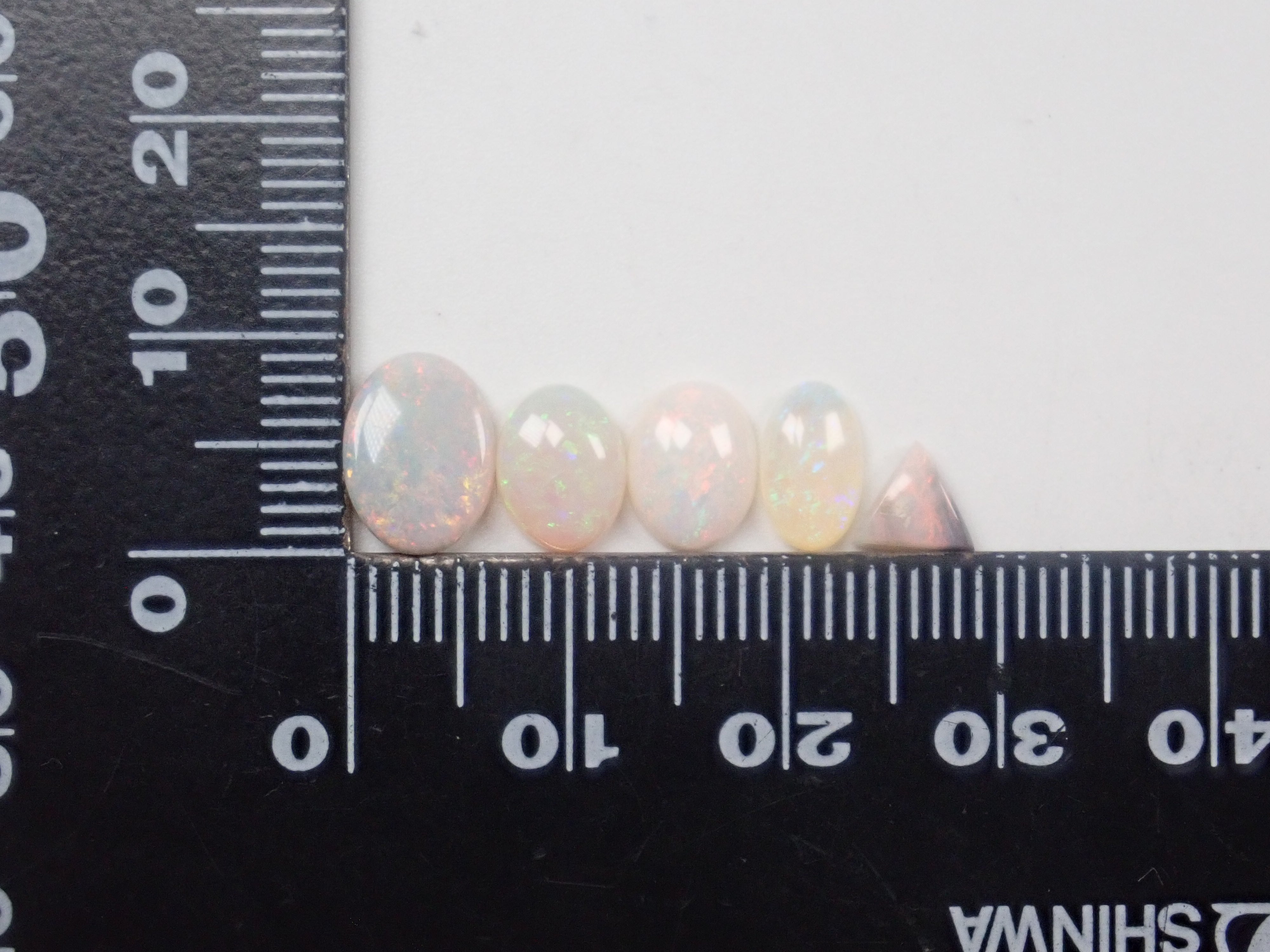 【2/22 22時販売】《限定10石》鑑別書付きオーストラリア産ブラック含むオーストラリア産オパールガチャ(さらにメキシコ産ファイアオパール1石)《複数購入割引有》