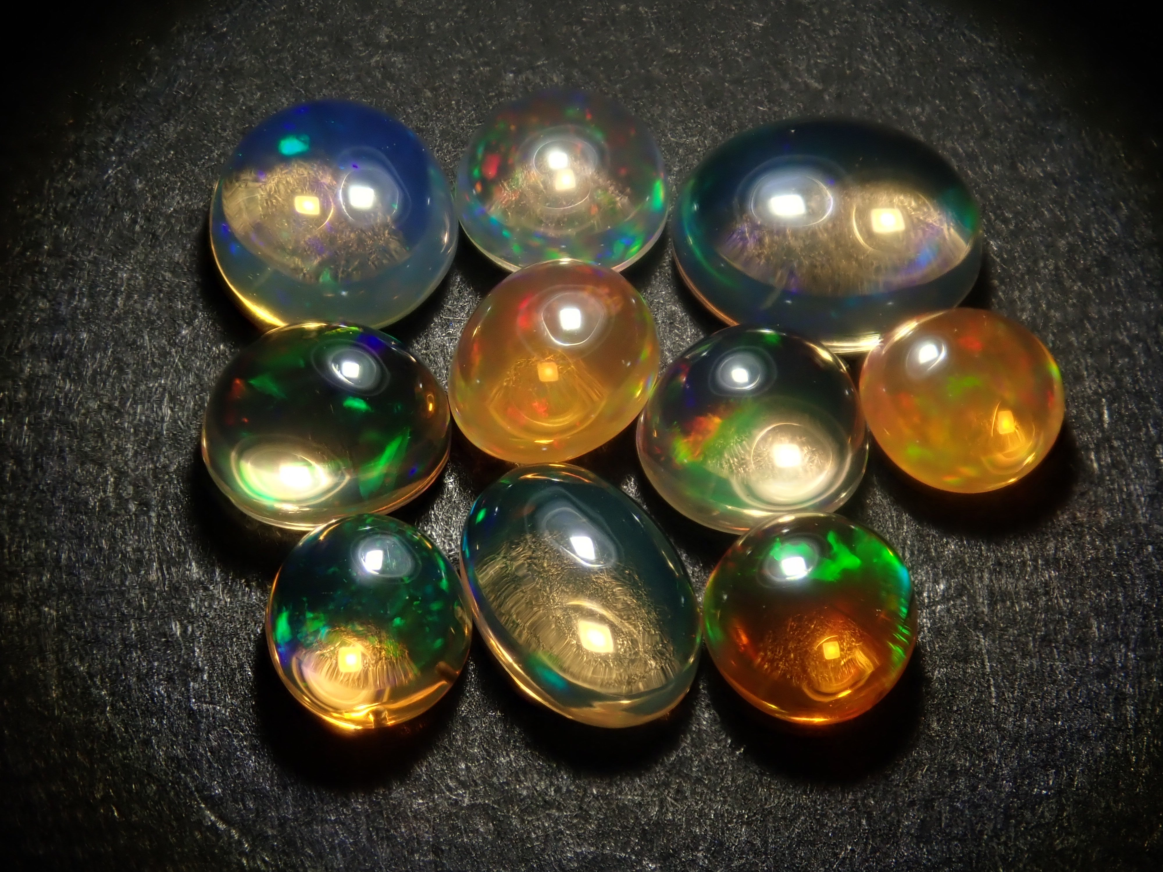 【2/22 22時販売】《限定10石》鑑別書付きオーストラリア産ブラック含むオーストラリア産オパールガチャ(さらにメキシコ産ファイアオパール1石)《複数購入割引有》