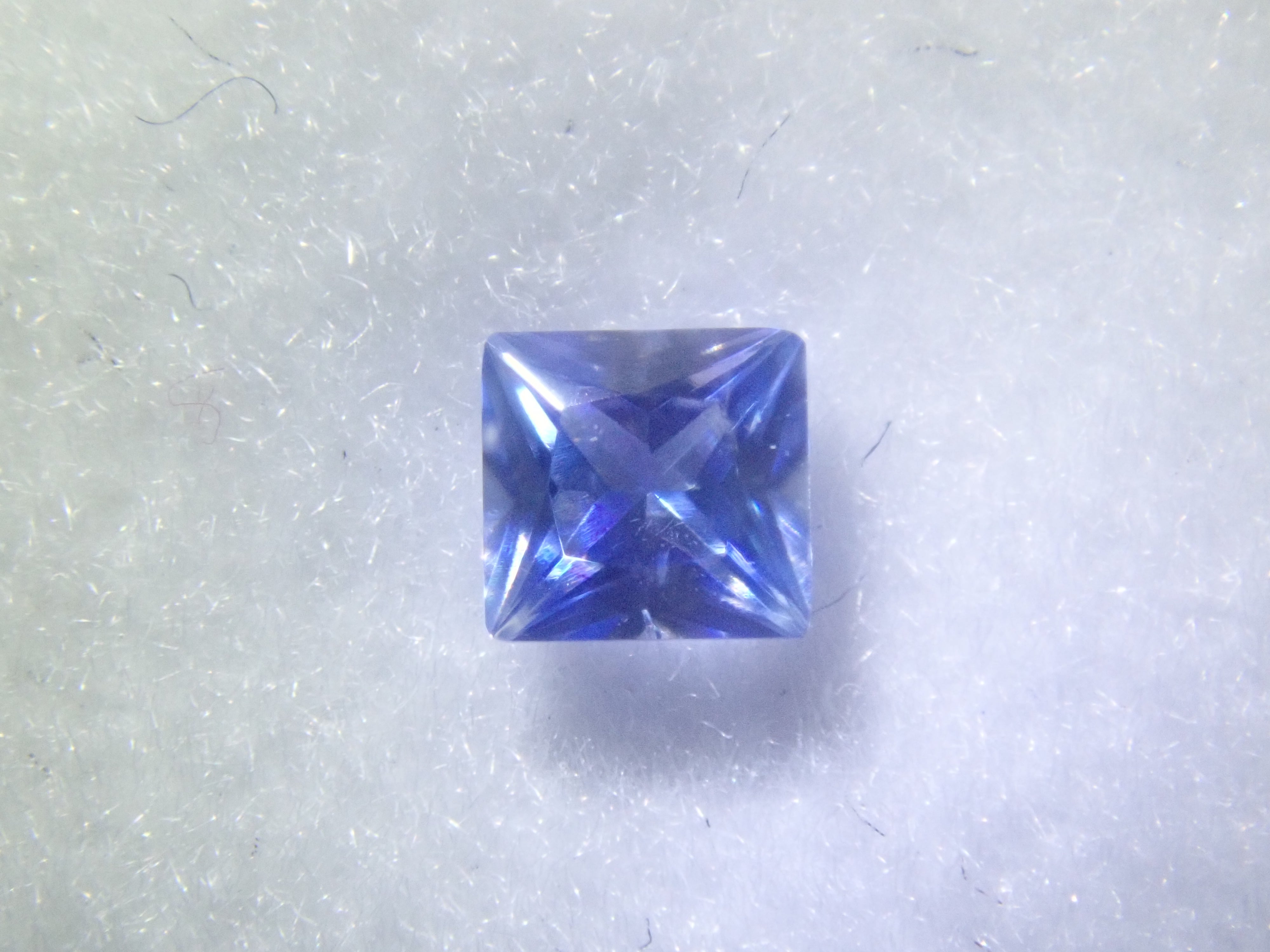 寶石扭蛋特價! 💎 鑽石(已分類)、巴西帕拉伊巴碧璽、硃砂等等(多買有優惠)