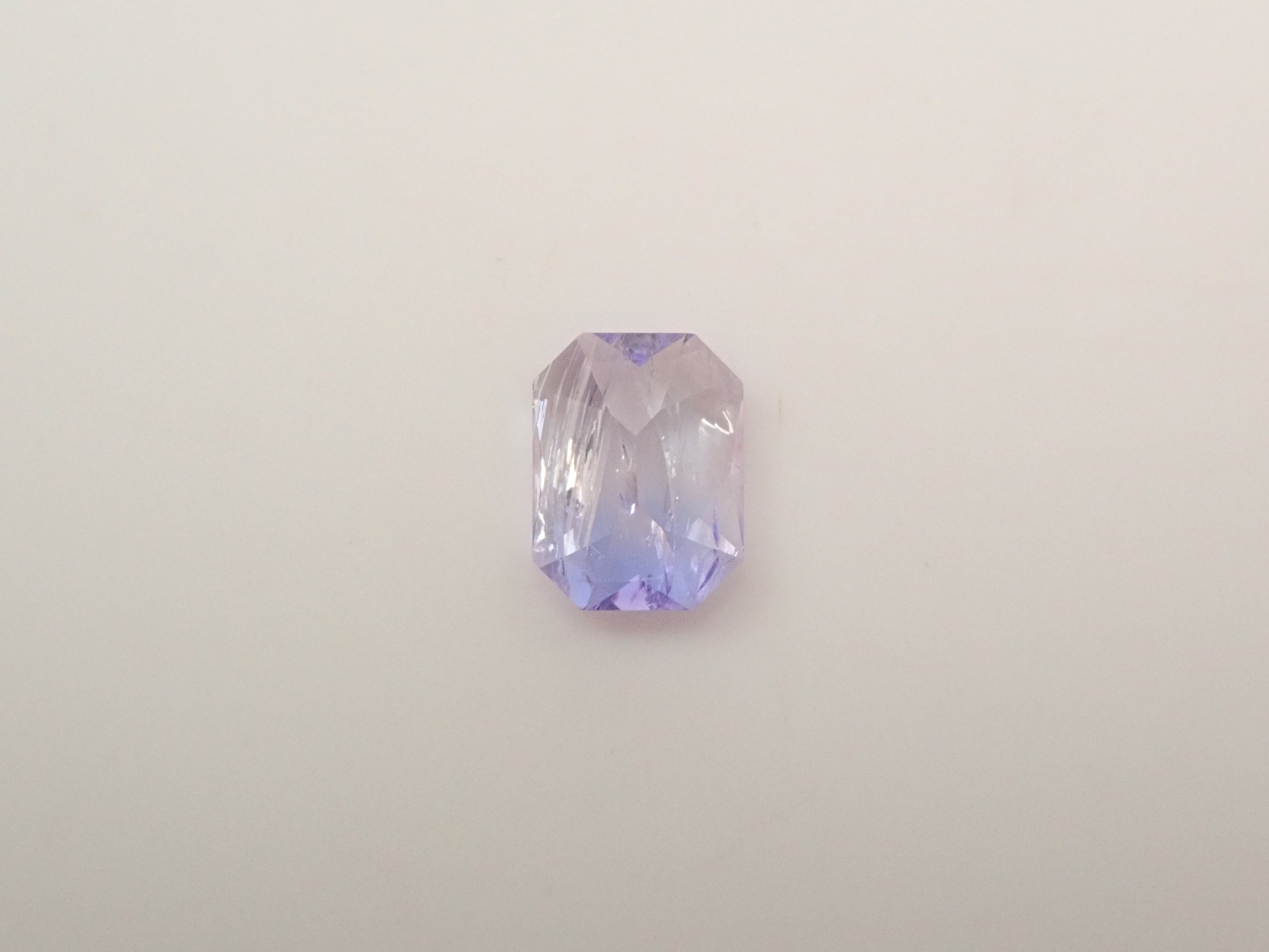 【12561518掲載】タンザニア産バイカラータンザナイト 0.419ctルース