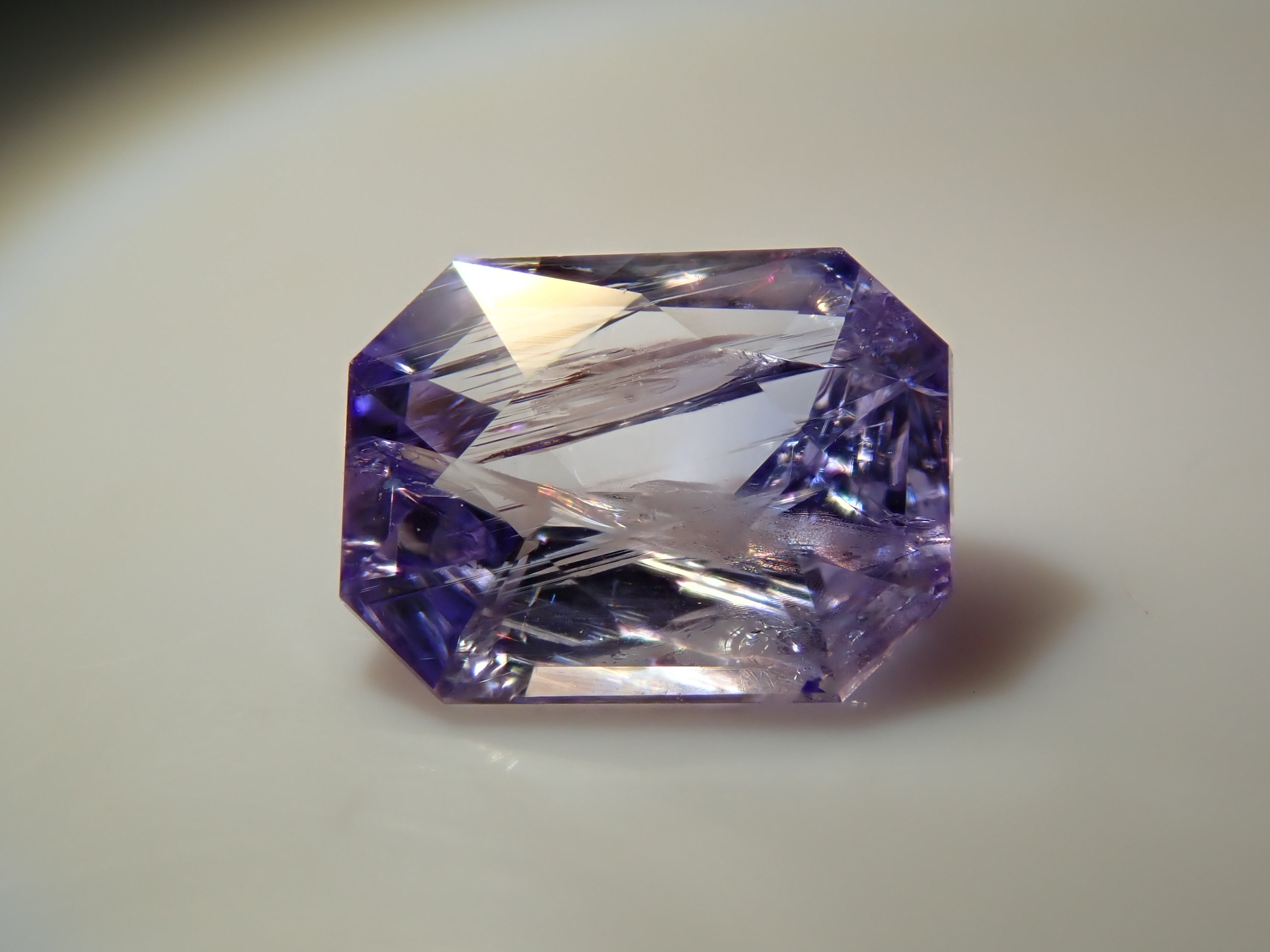 【12561518掲載】タンザニア産バイカラータンザナイト 0.419ctルース