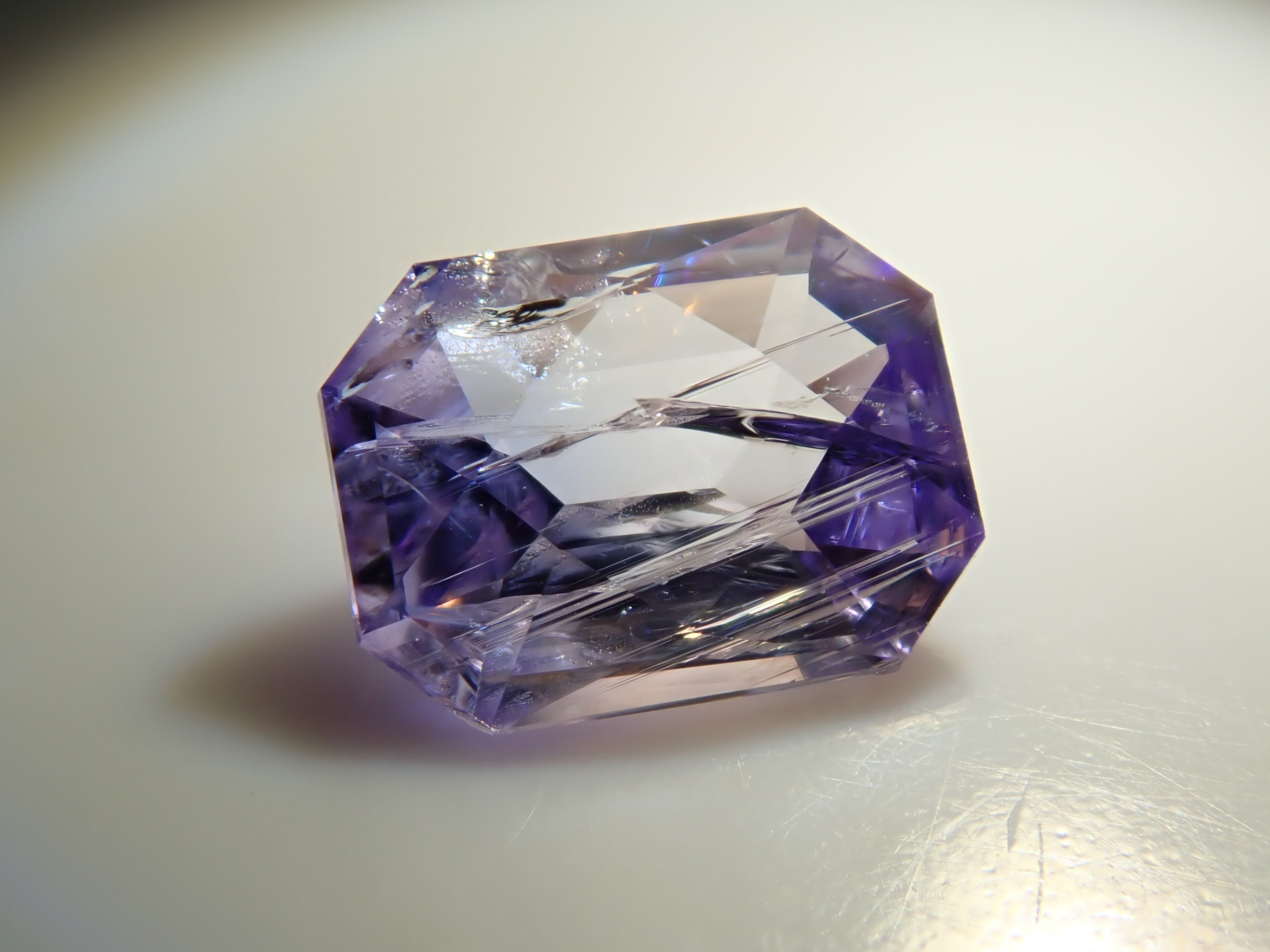 【12561518掲載】タンザニア産バイカラータンザナイト 0.419ctルース