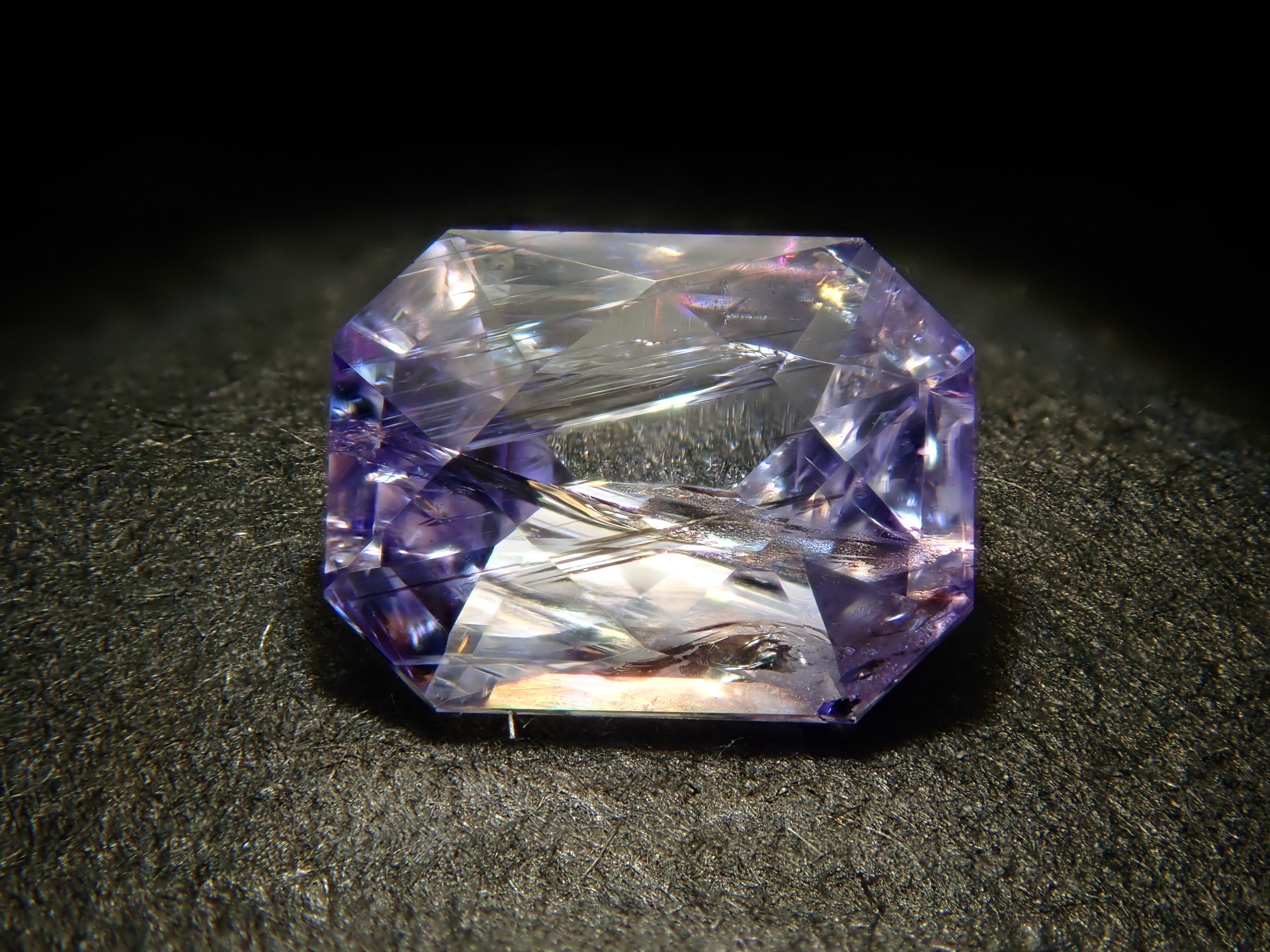 【12561518掲載】タンザニア産バイカラータンザナイト 0.419ctルース