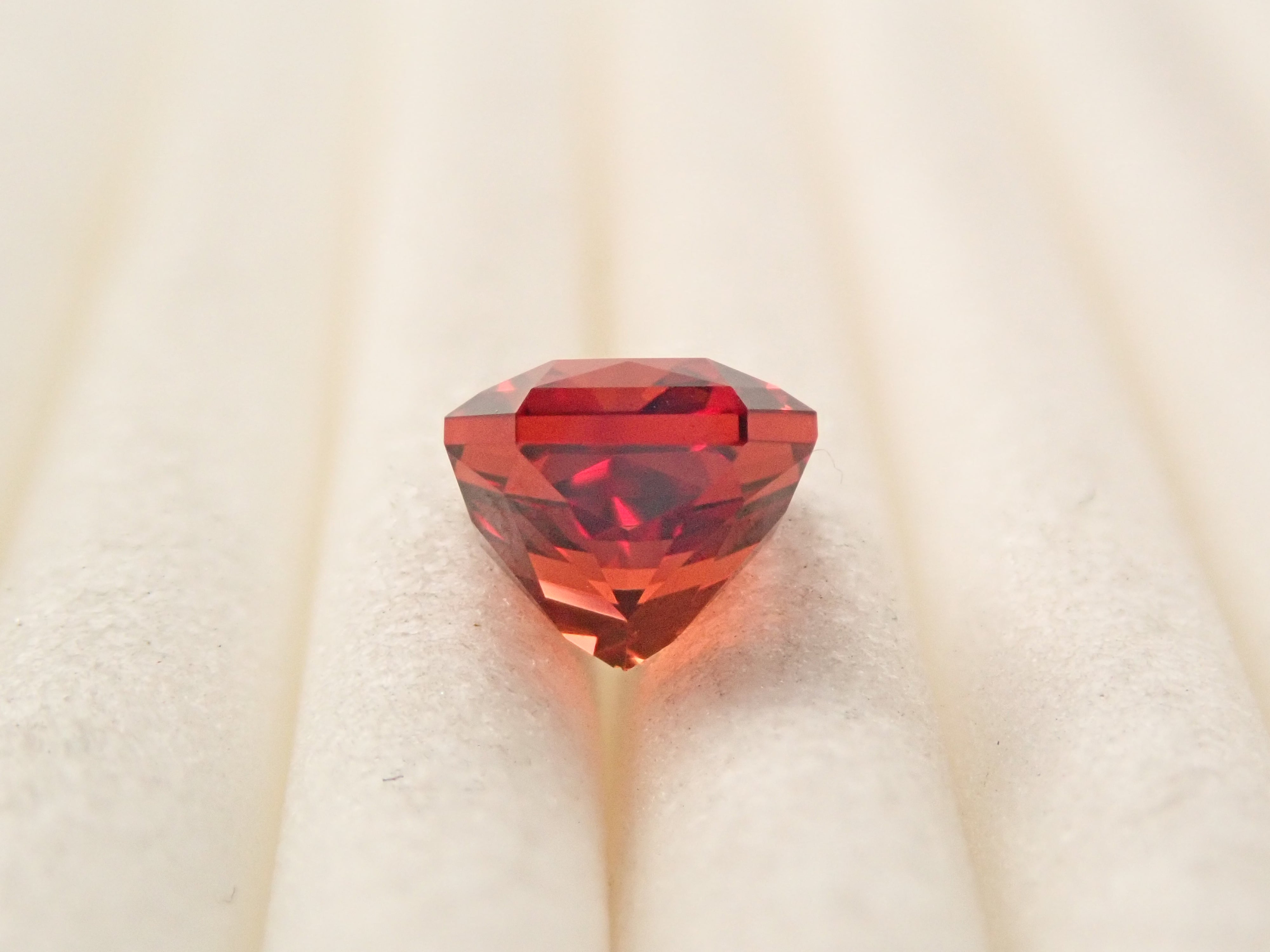【12561624掲載】タンザニア産スペサルティンガーネット 1.168ctルース