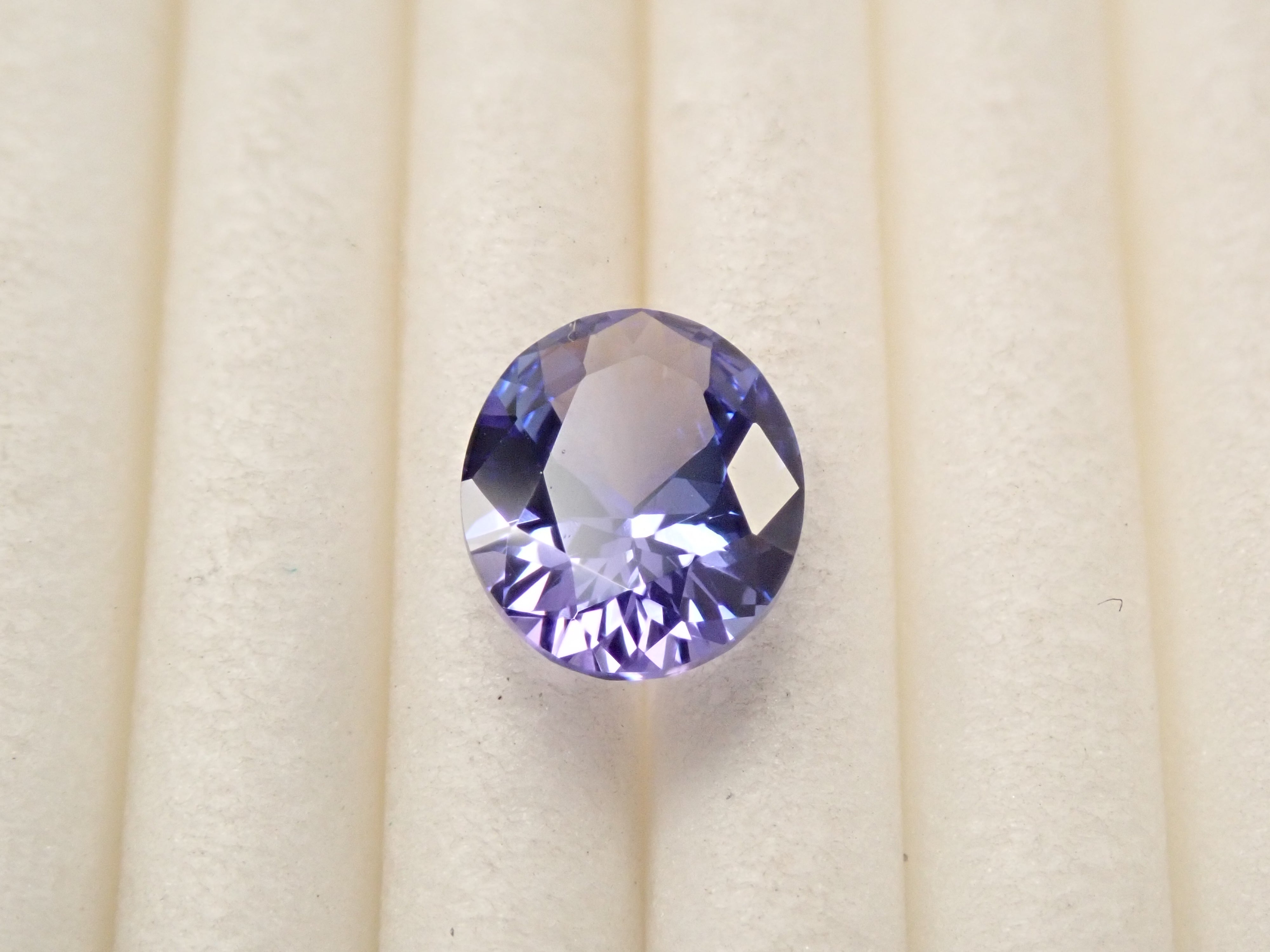 【12561655掲載】タンザニア産タンザナイト 0.753ctルース