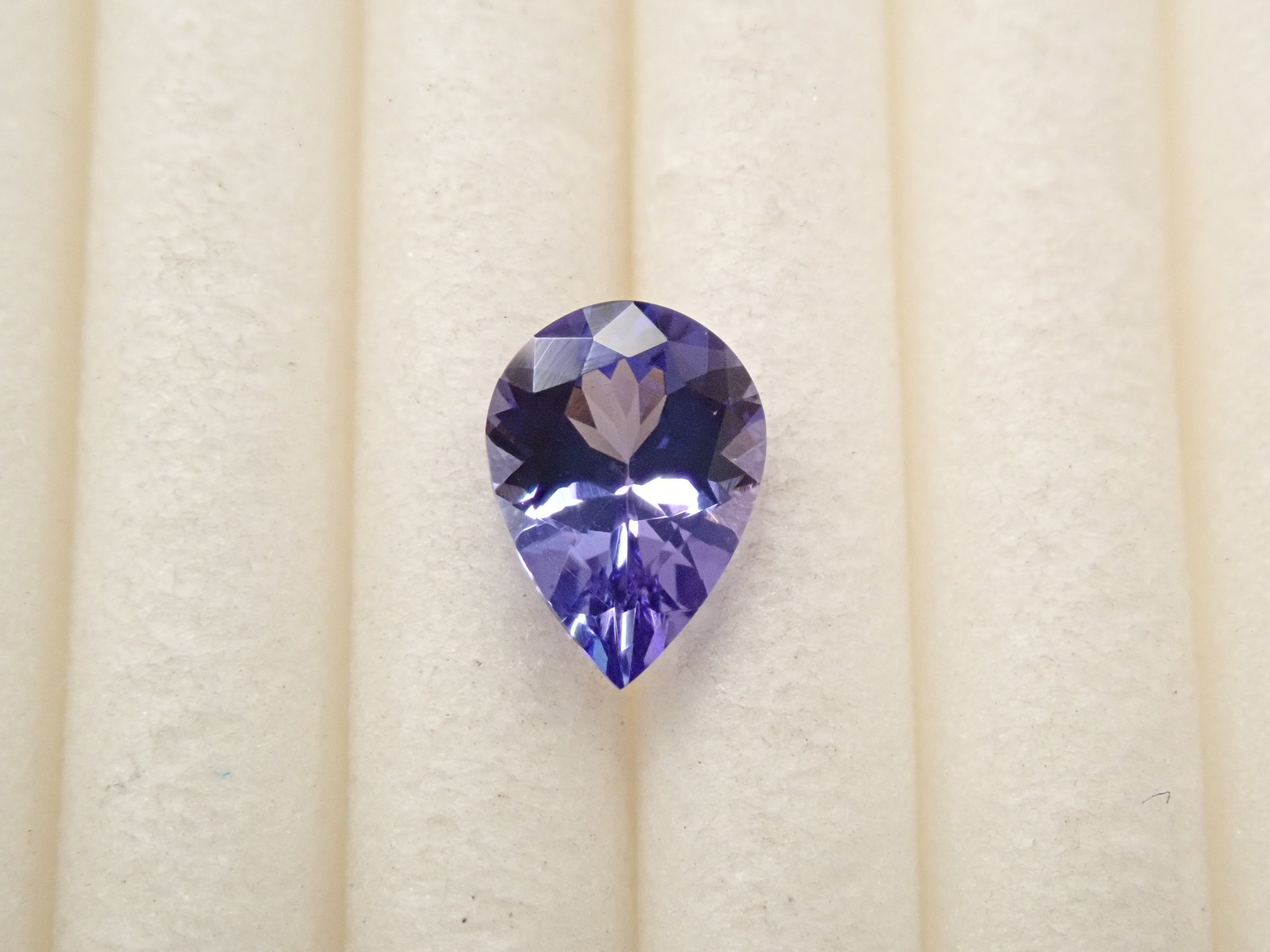 【12561657掲載】タンザニア産タンザナイト 0.331ctルース