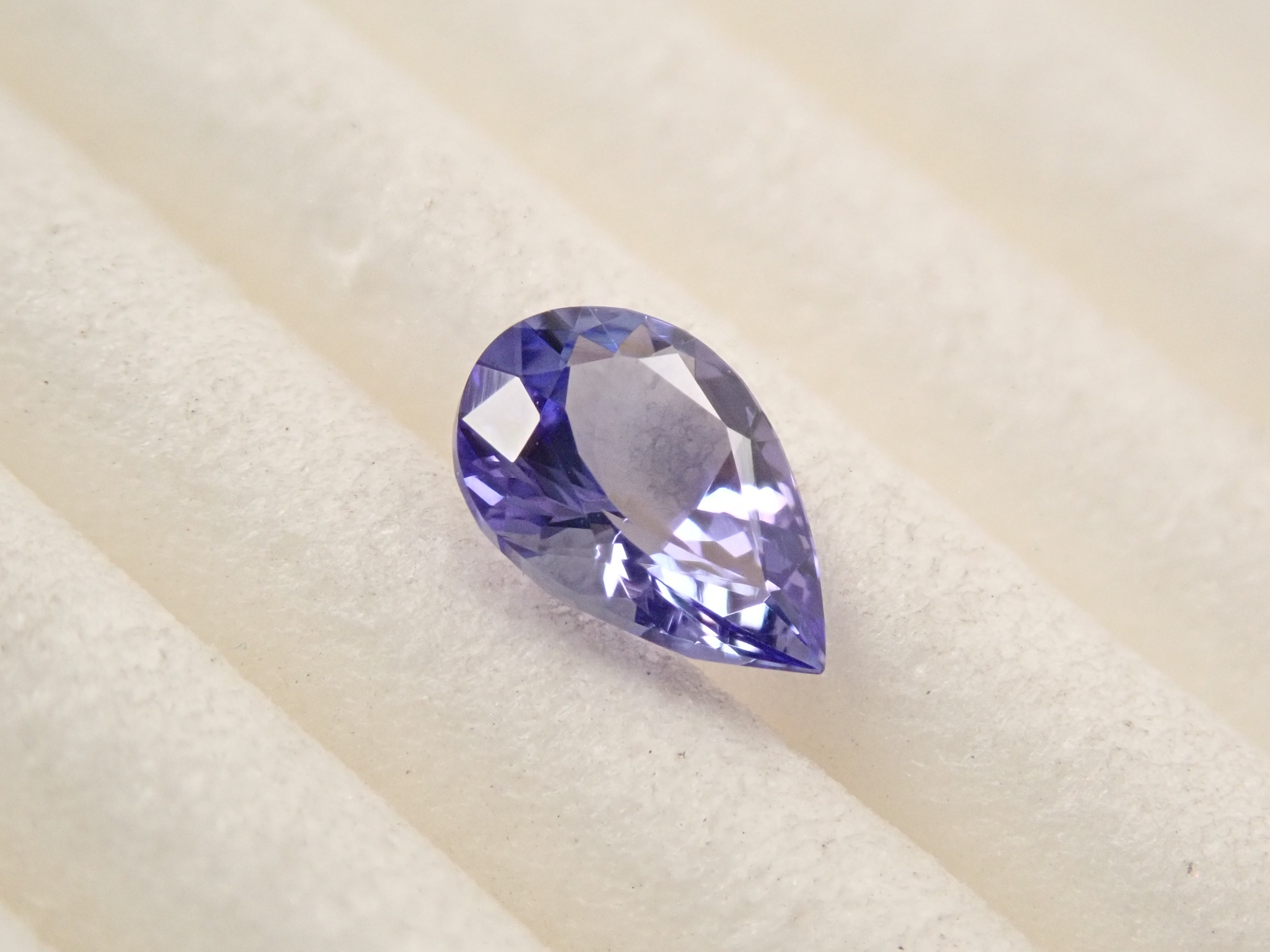 【12561657掲載】タンザニア産タンザナイト 0.331ctルース