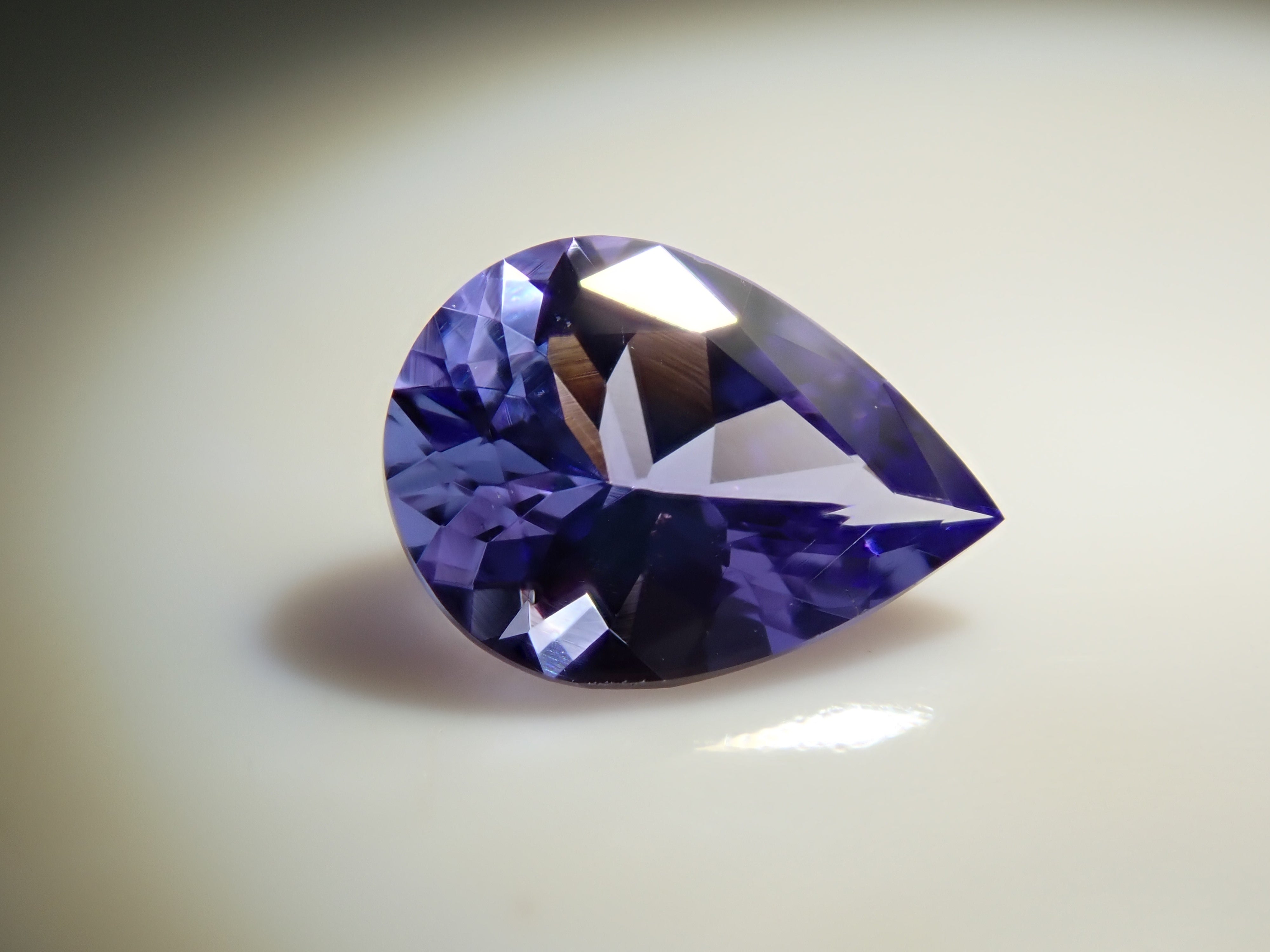 【2/15 22時販売】タンザニア産タンザナイト 0.331ctルース