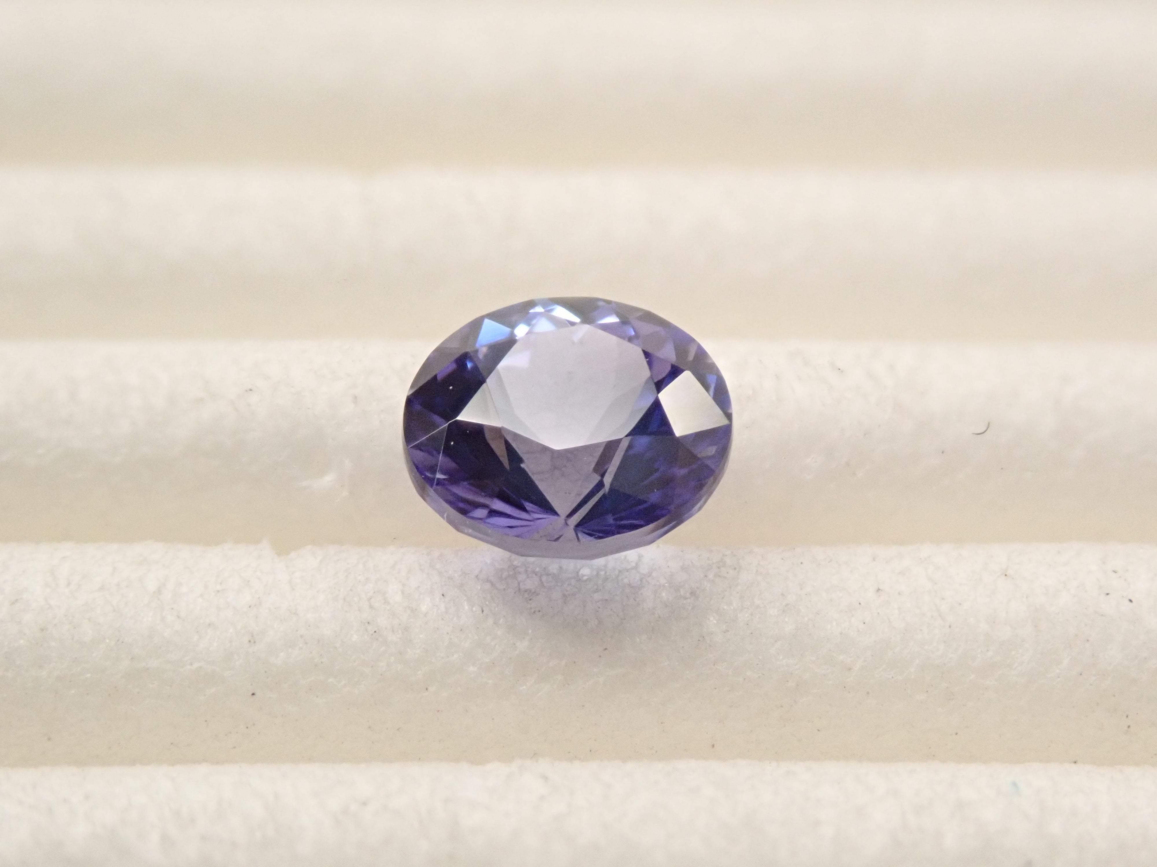 【12561658掲載】タンザニア産タンザナイト 0.558ctルース