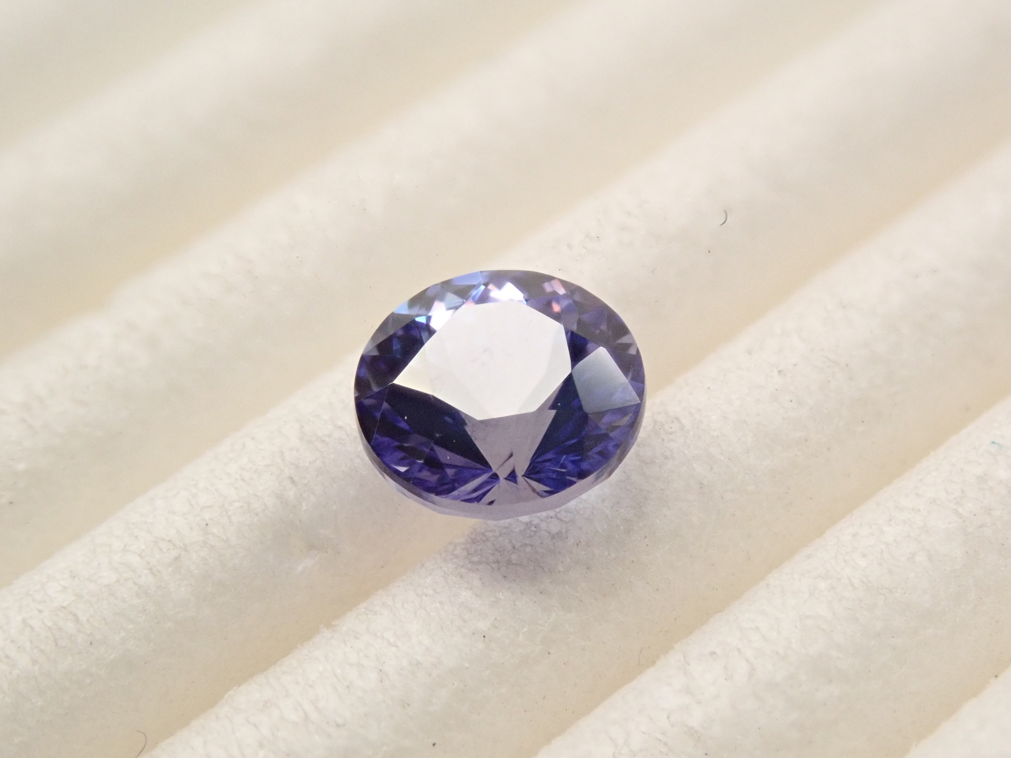 【12561658掲載】タンザニア産タンザナイト 0.558ctルース