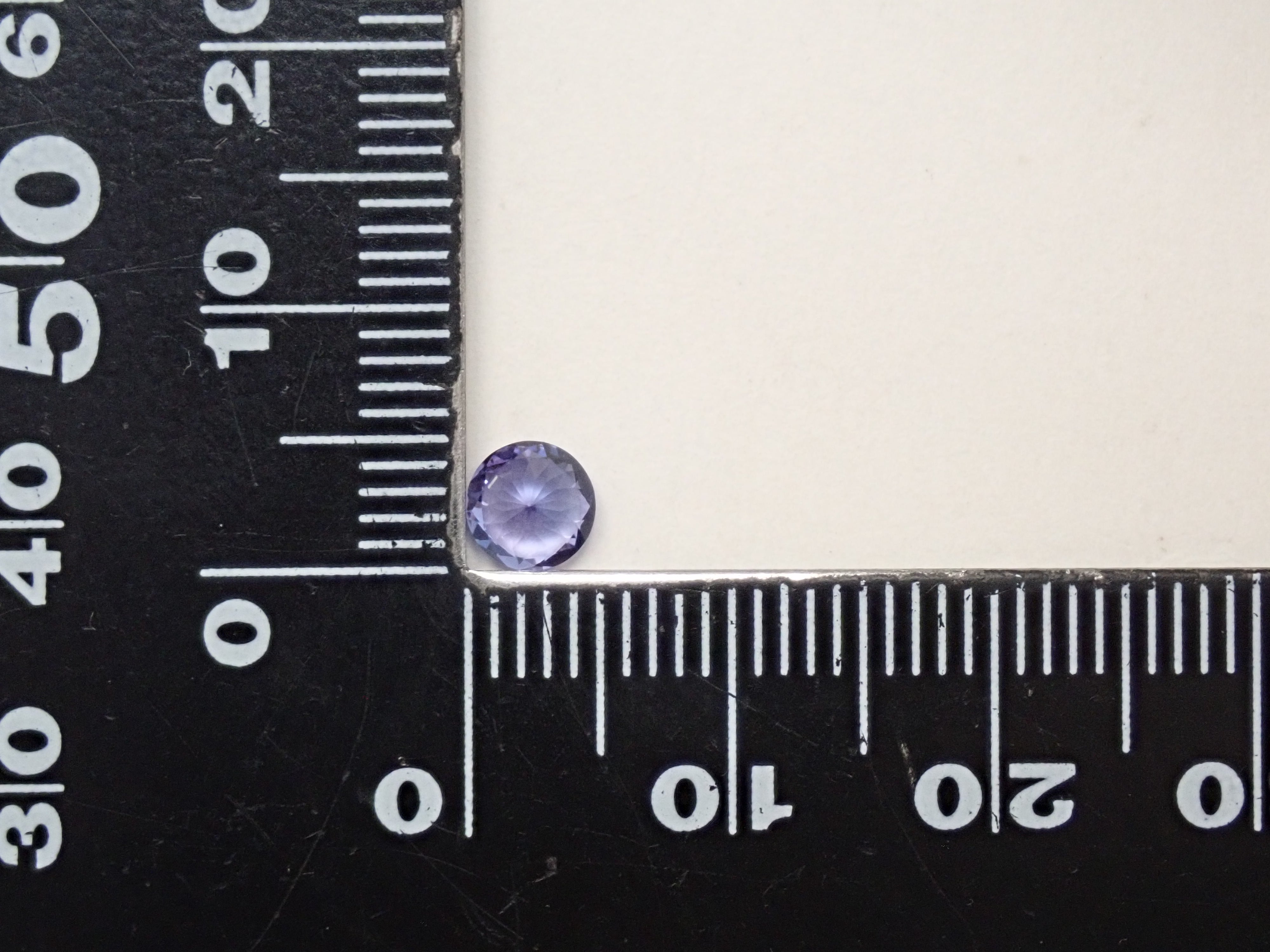 【2/14 22時販売】タンザニア産タンザナイト 5.0mm/0.558ctルース