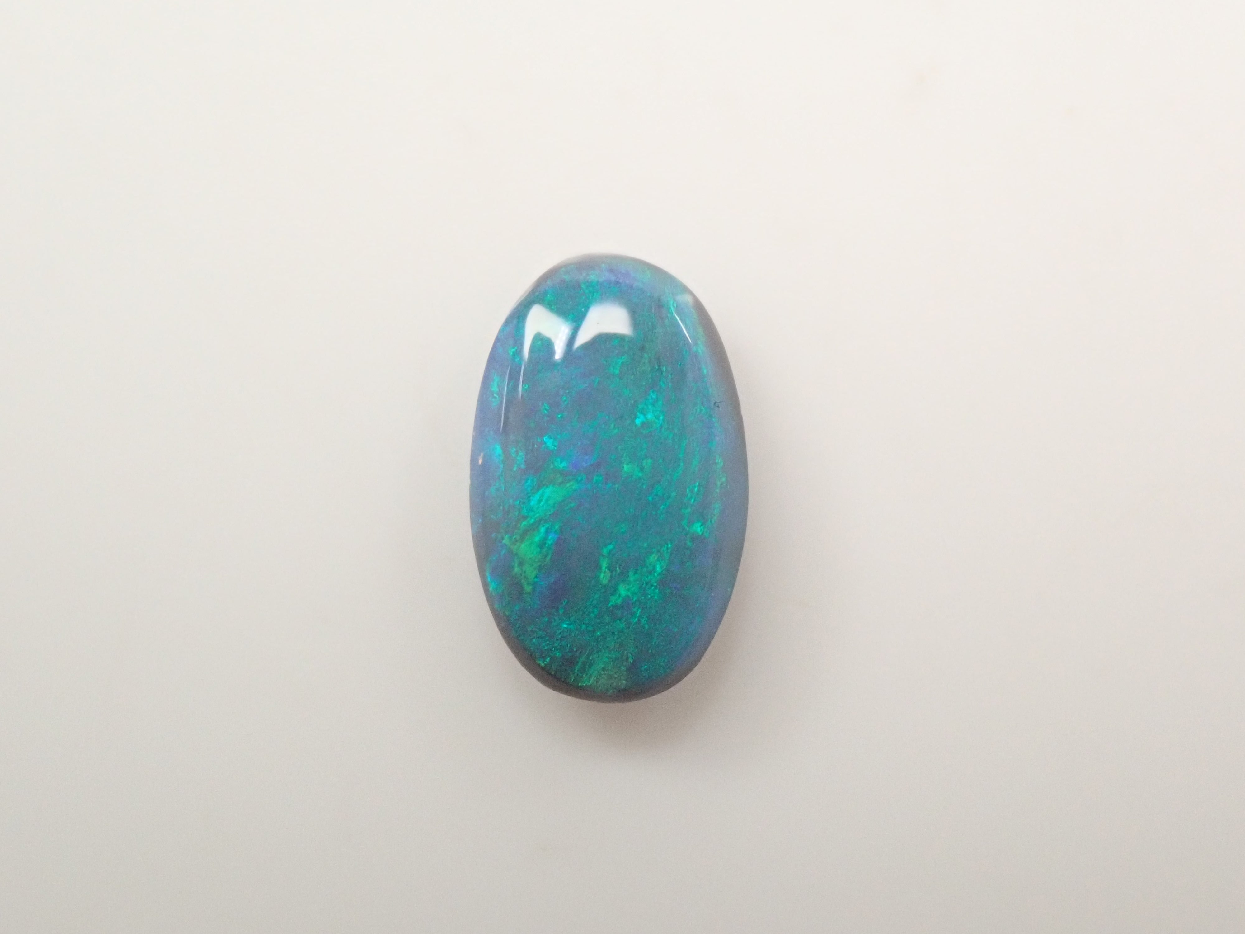 オーストラリア産ブラックオパール 0.805ctルース