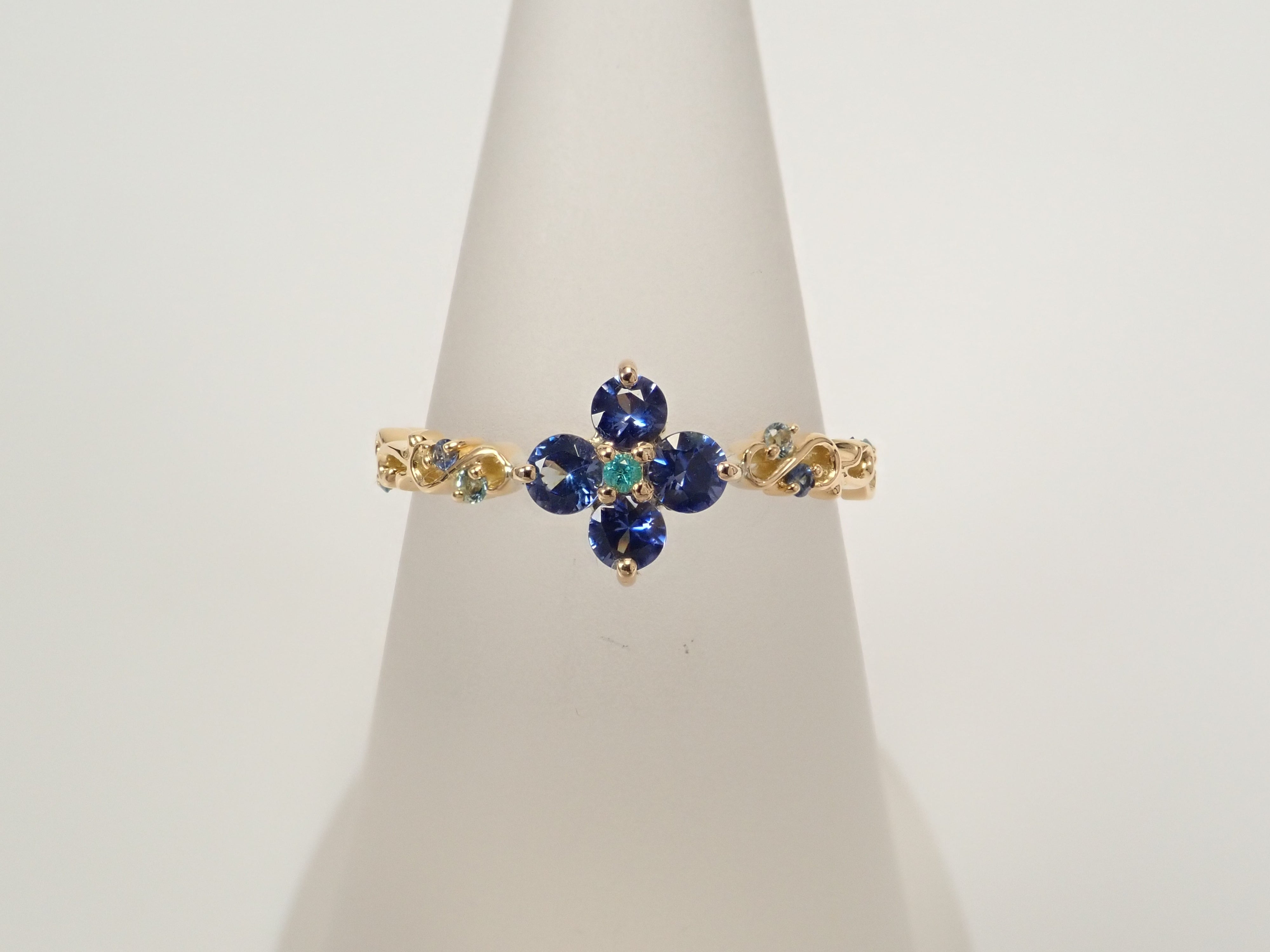 K18YG ベニトアイト 0.342ct リング