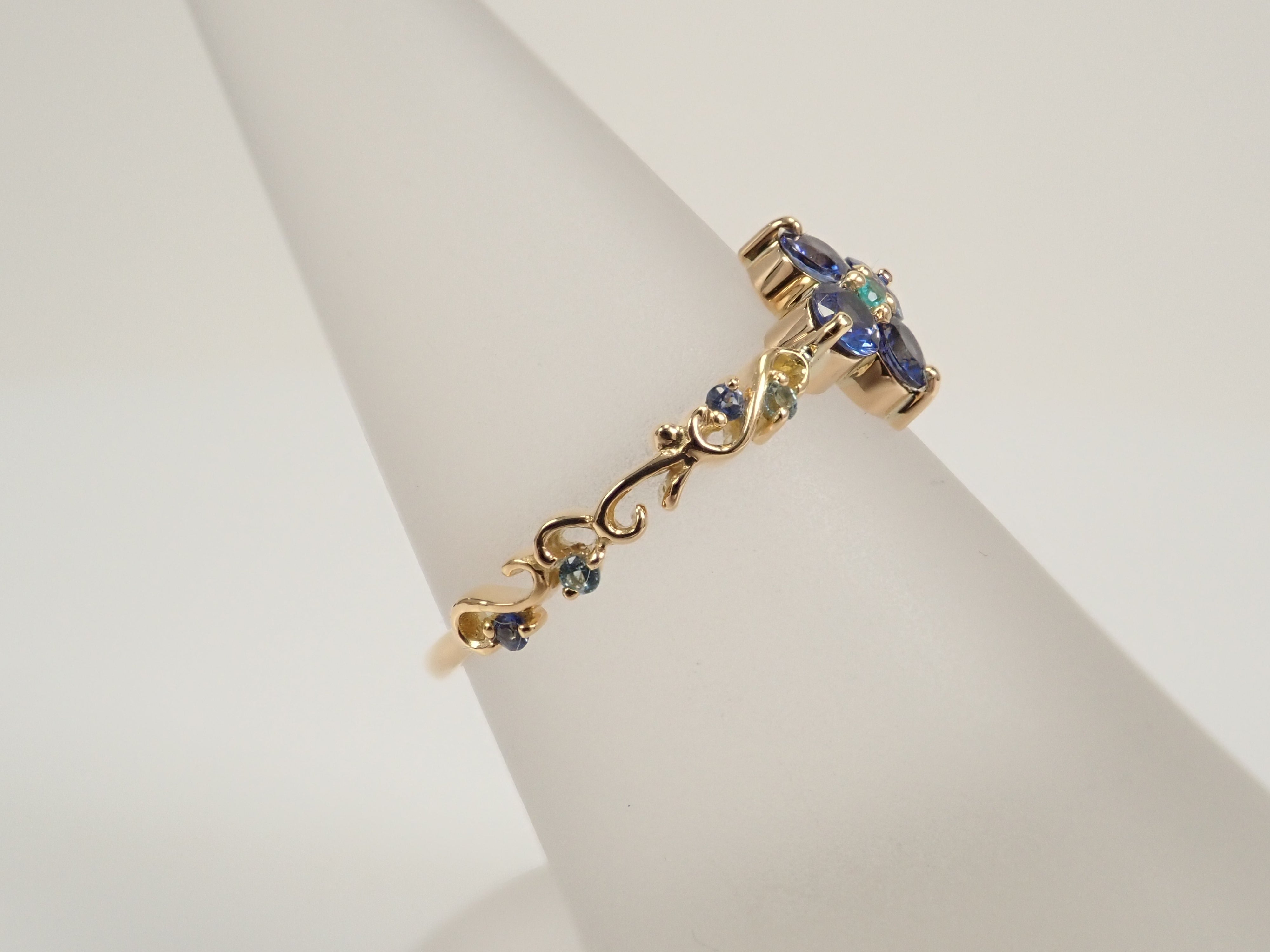 K18YG ベニトアイト 0.342ct リング