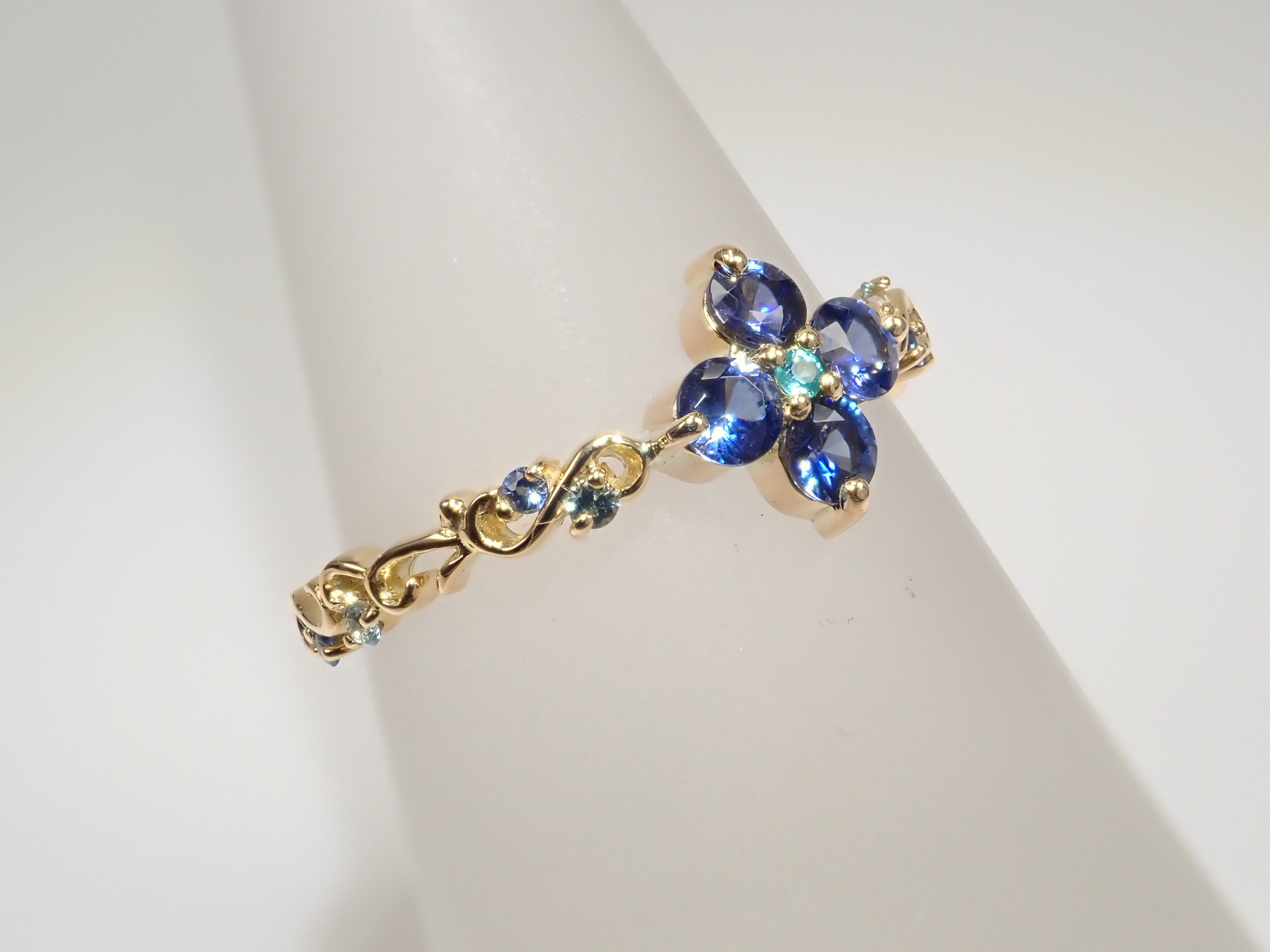 K18YG ベニトアイト 0.342ct リング