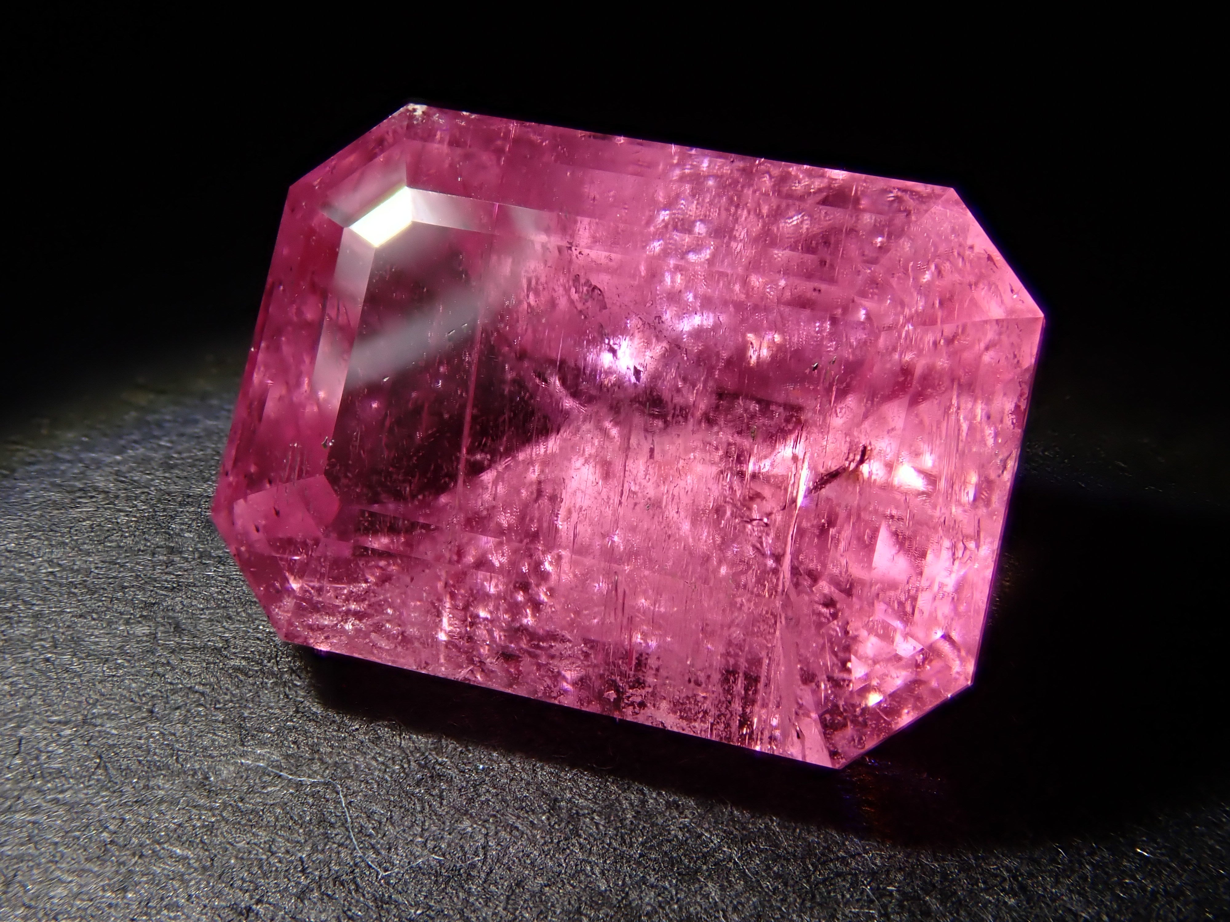 【12561910掲載】ピンクトルマリン 6.782ctルース