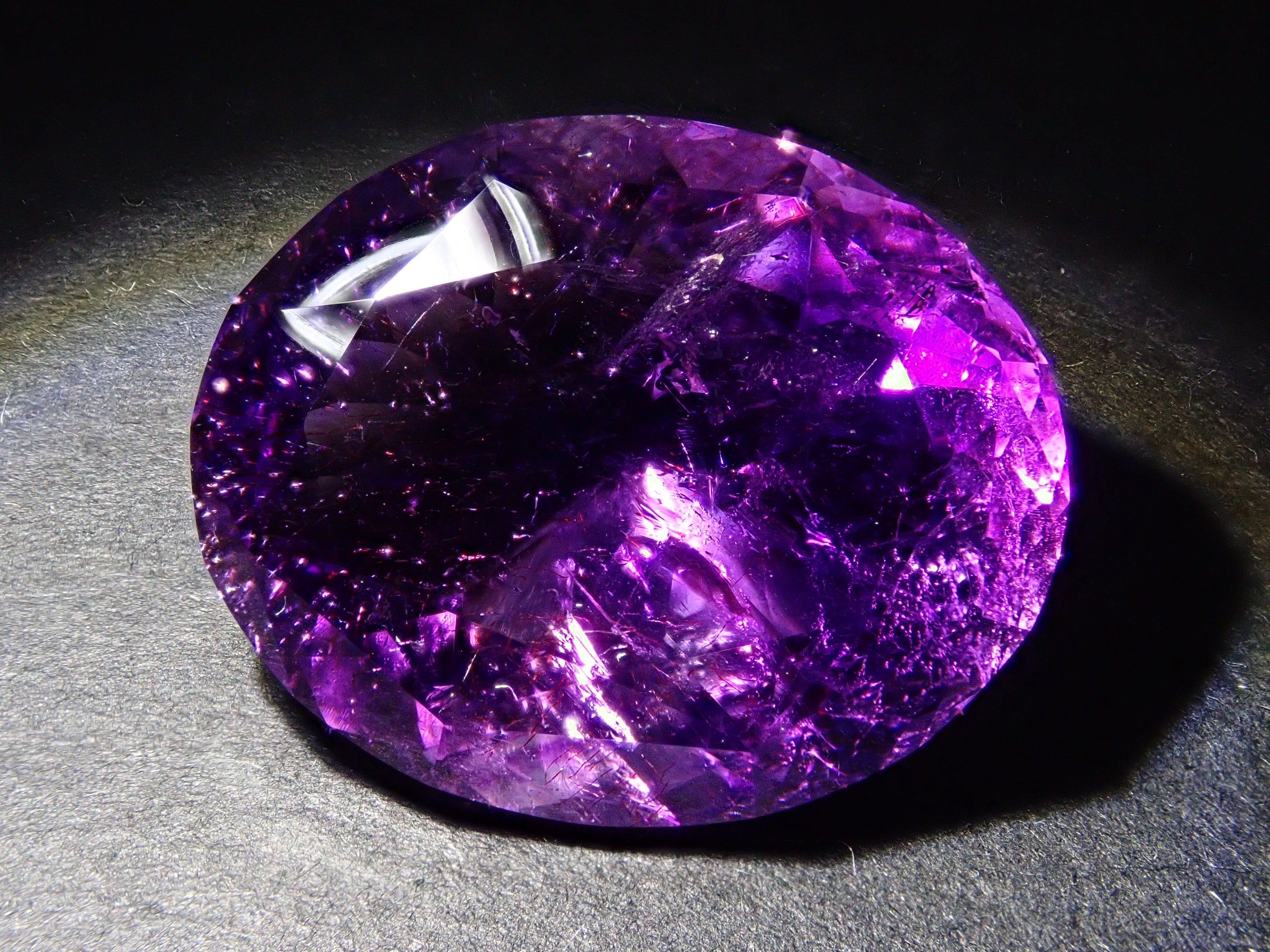 【12561911掲載】ブラジル産ブラジル産エレスチャルアメジスト 15.928ctルース