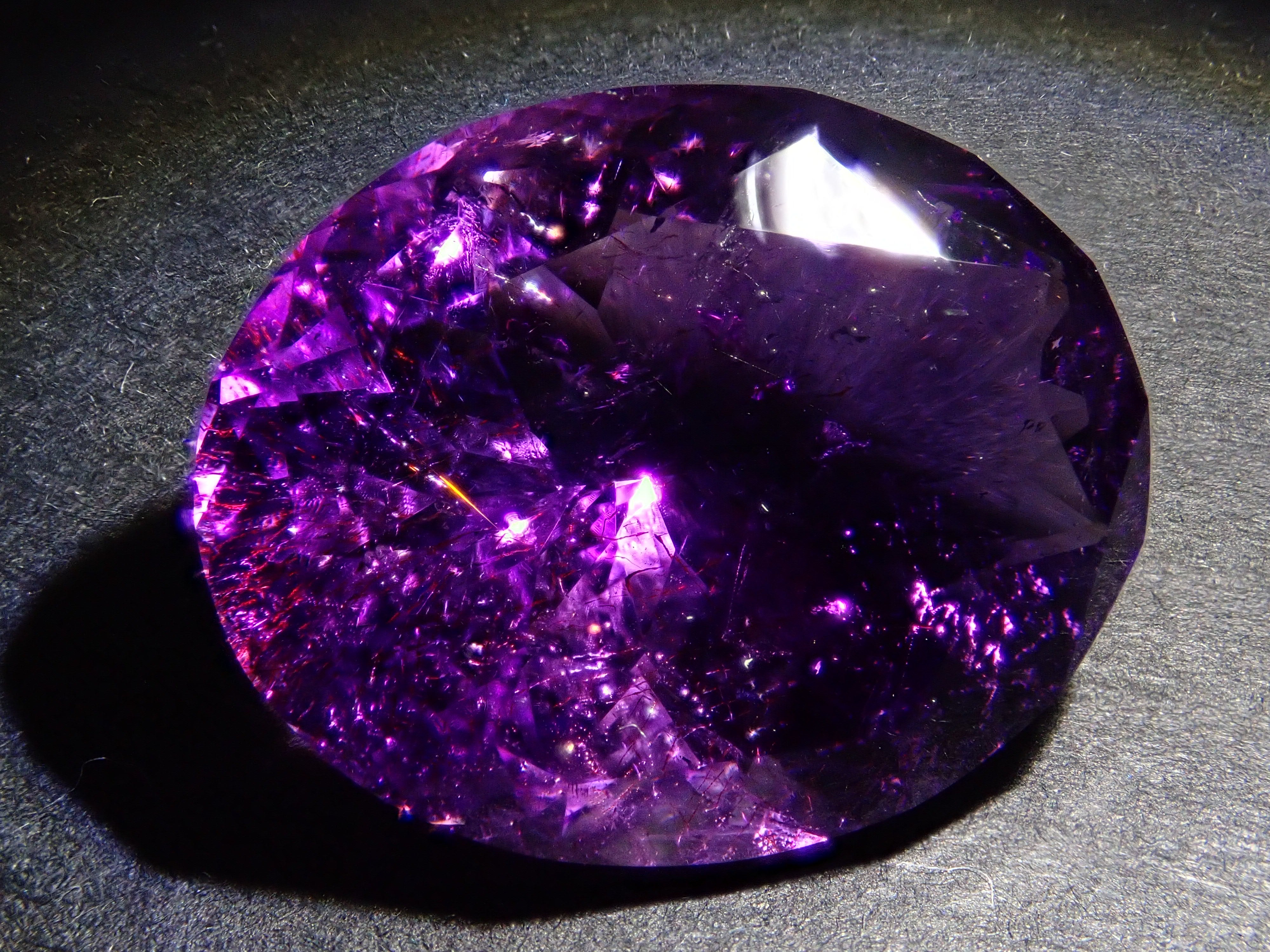 【12561911掲載】ブラジル産ブラジル産エレスチャルアメジスト 15.928ctルース