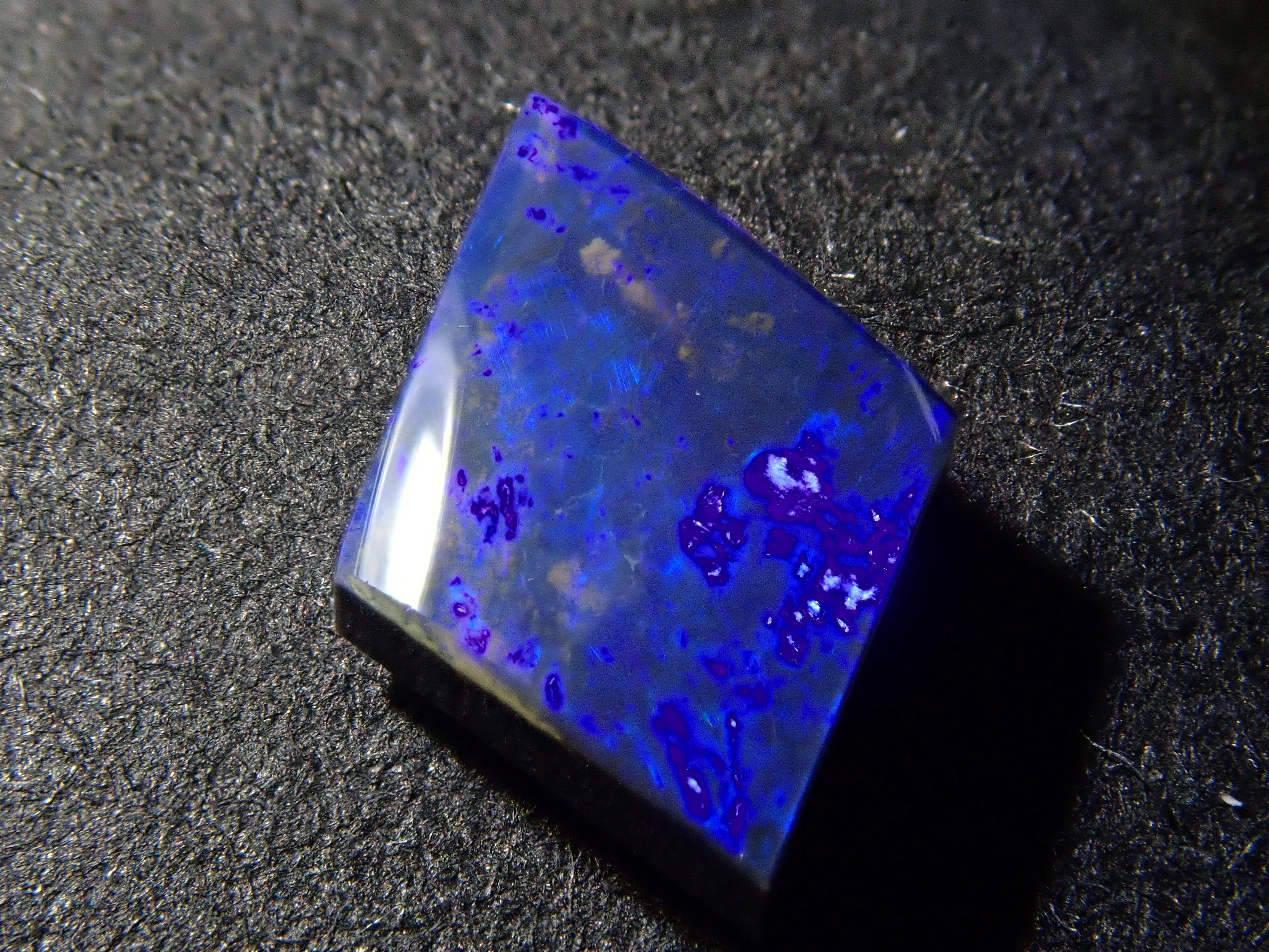 【12561913掲載】オーストラリア産ブラックオパール 0.221ctルース