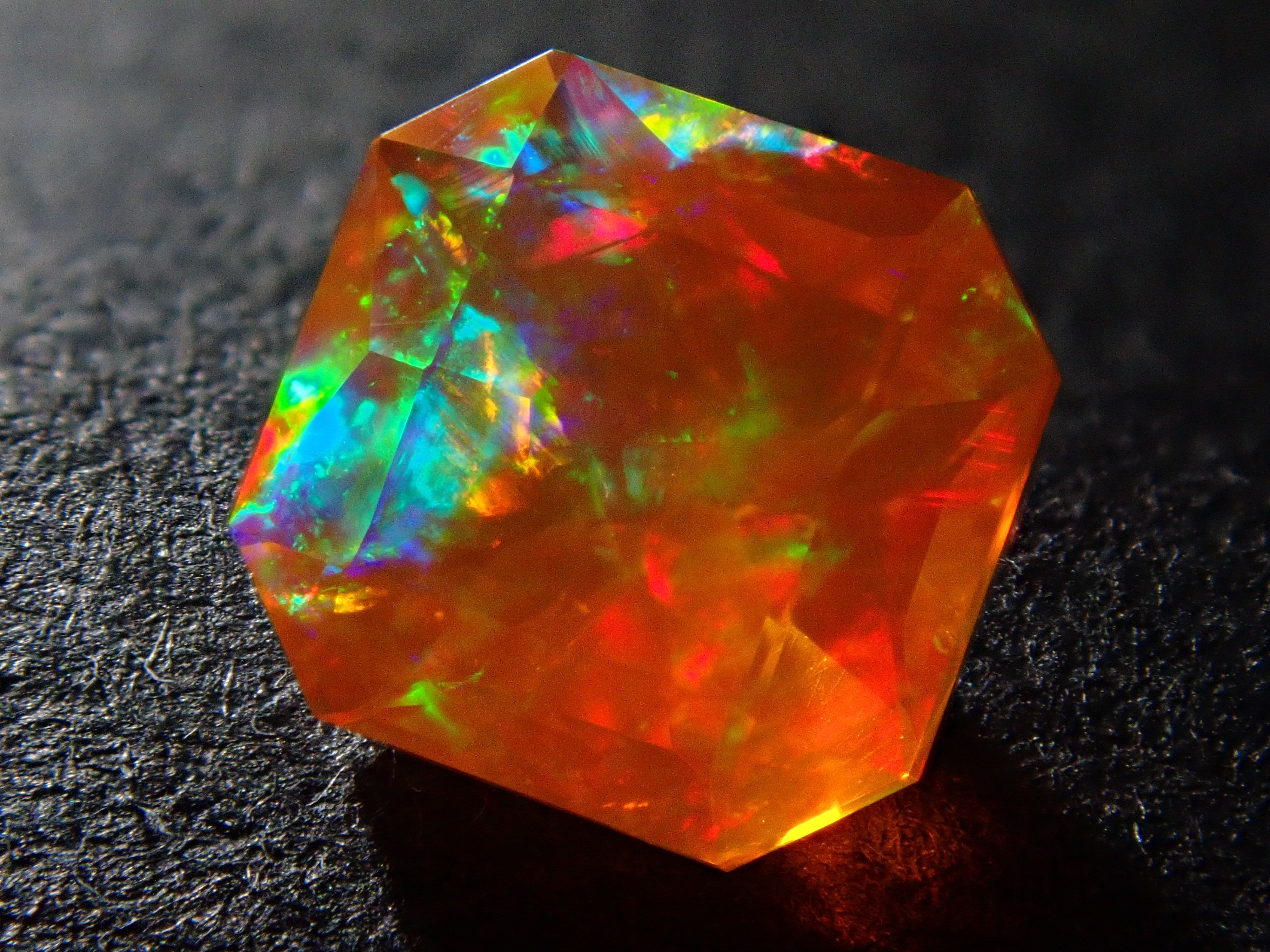 メキシコ産ファイアオパール 0.459ctルース