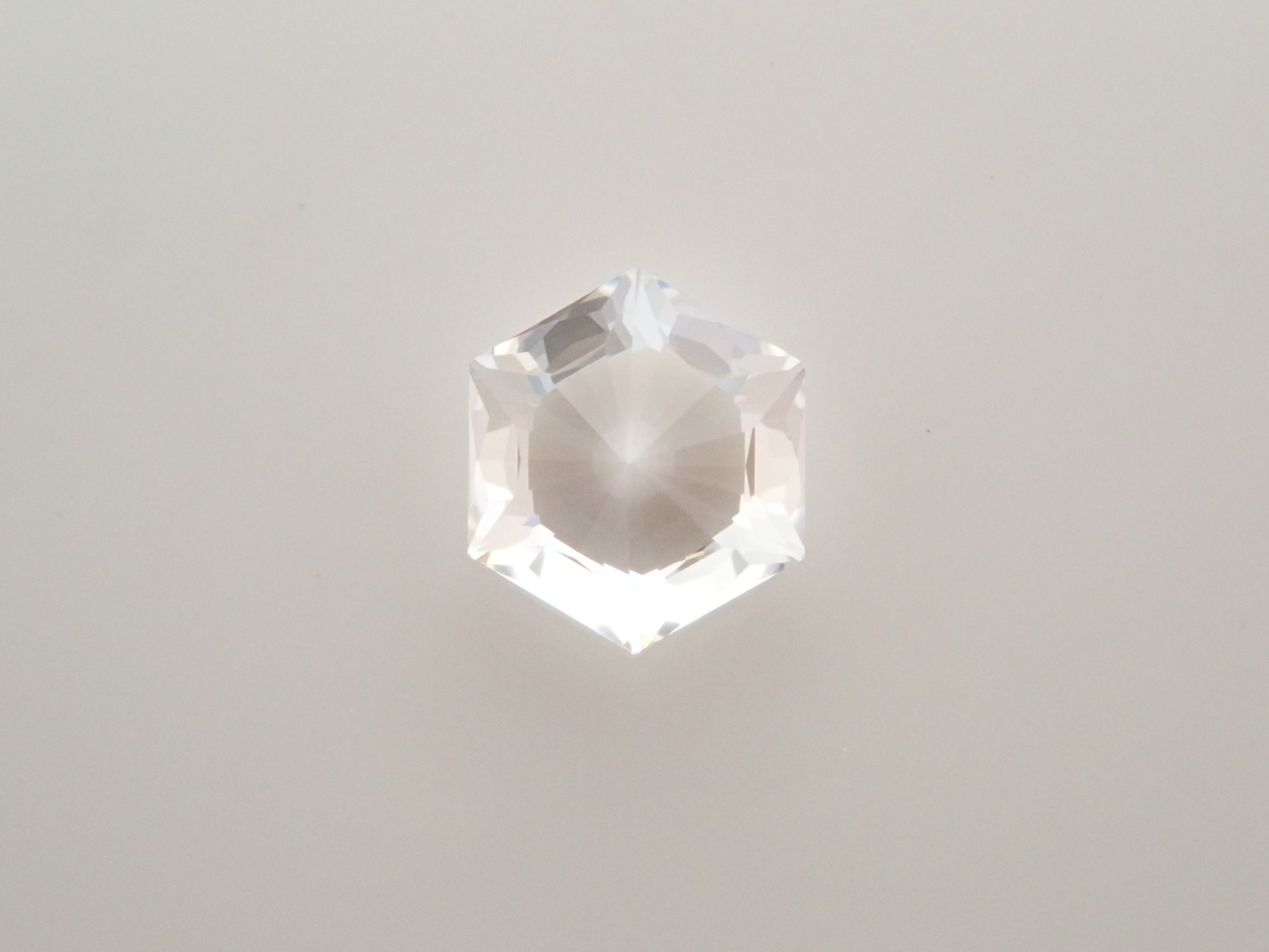 YAG(イットリウムアルミニウムガーネット) 0.598ctルース