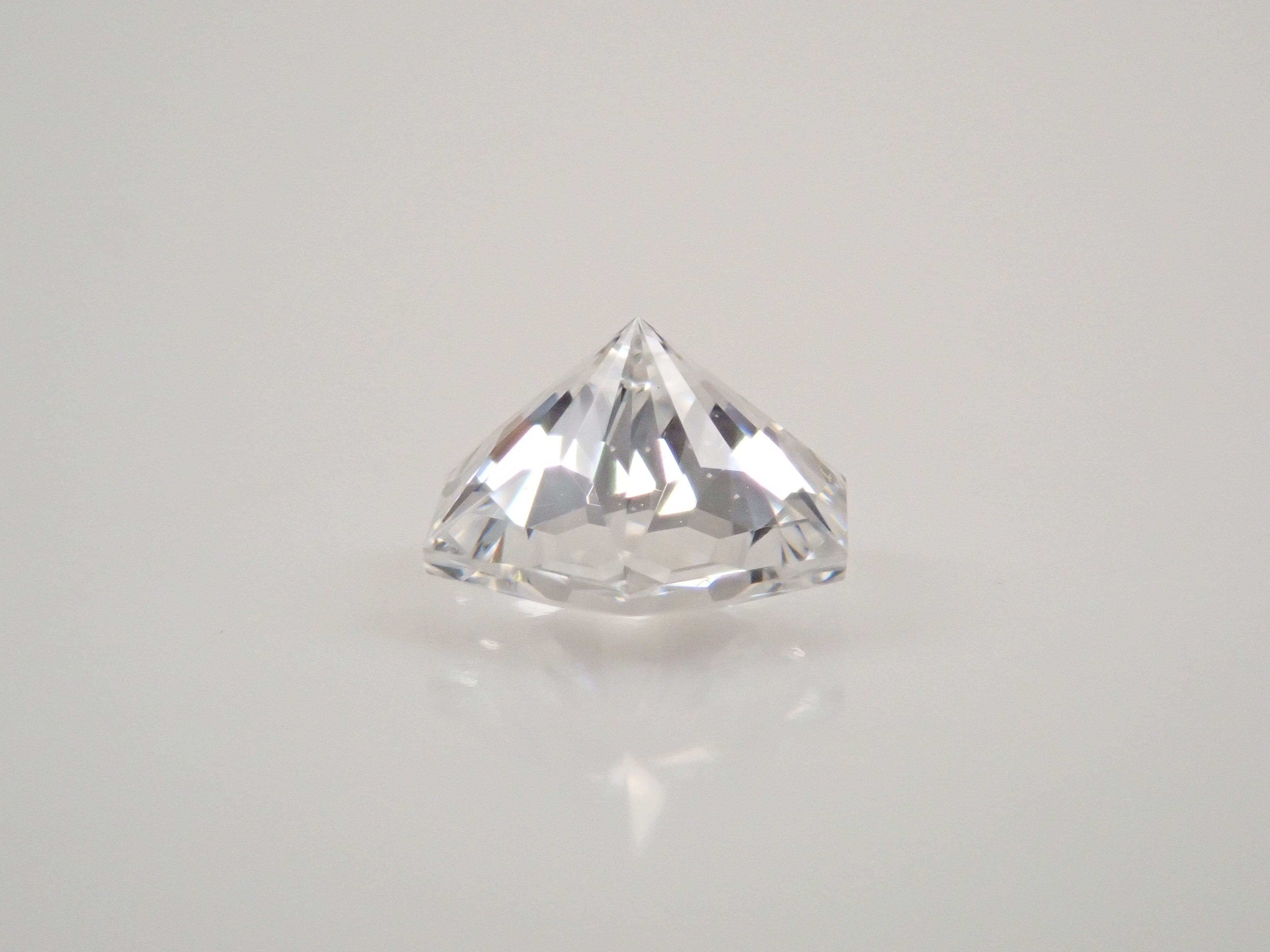 YAG(イットリウムアルミニウムガーネット) 0.598ctルース