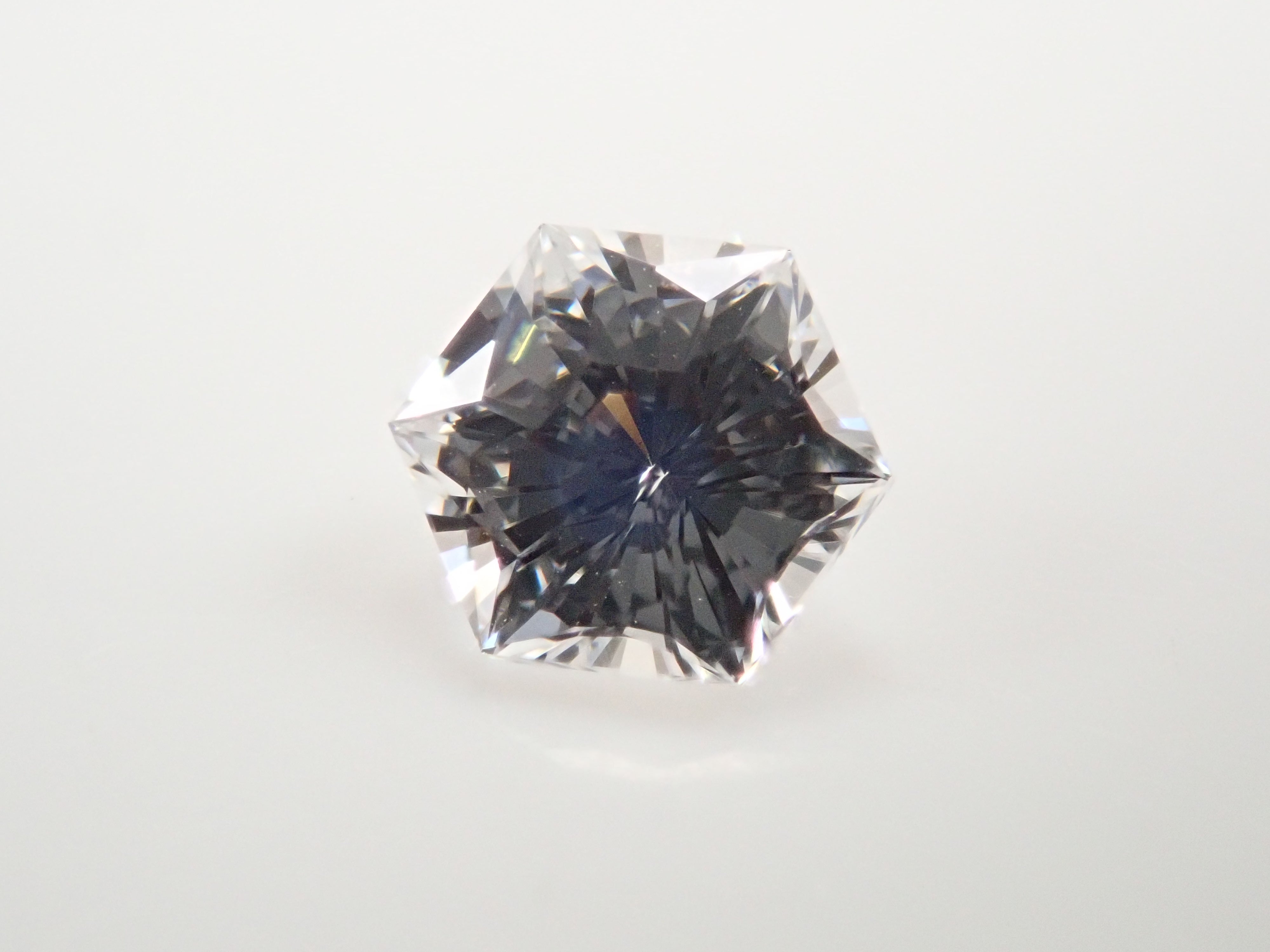 YAG(イットリウムアルミニウムガーネット) 0.598ctルース