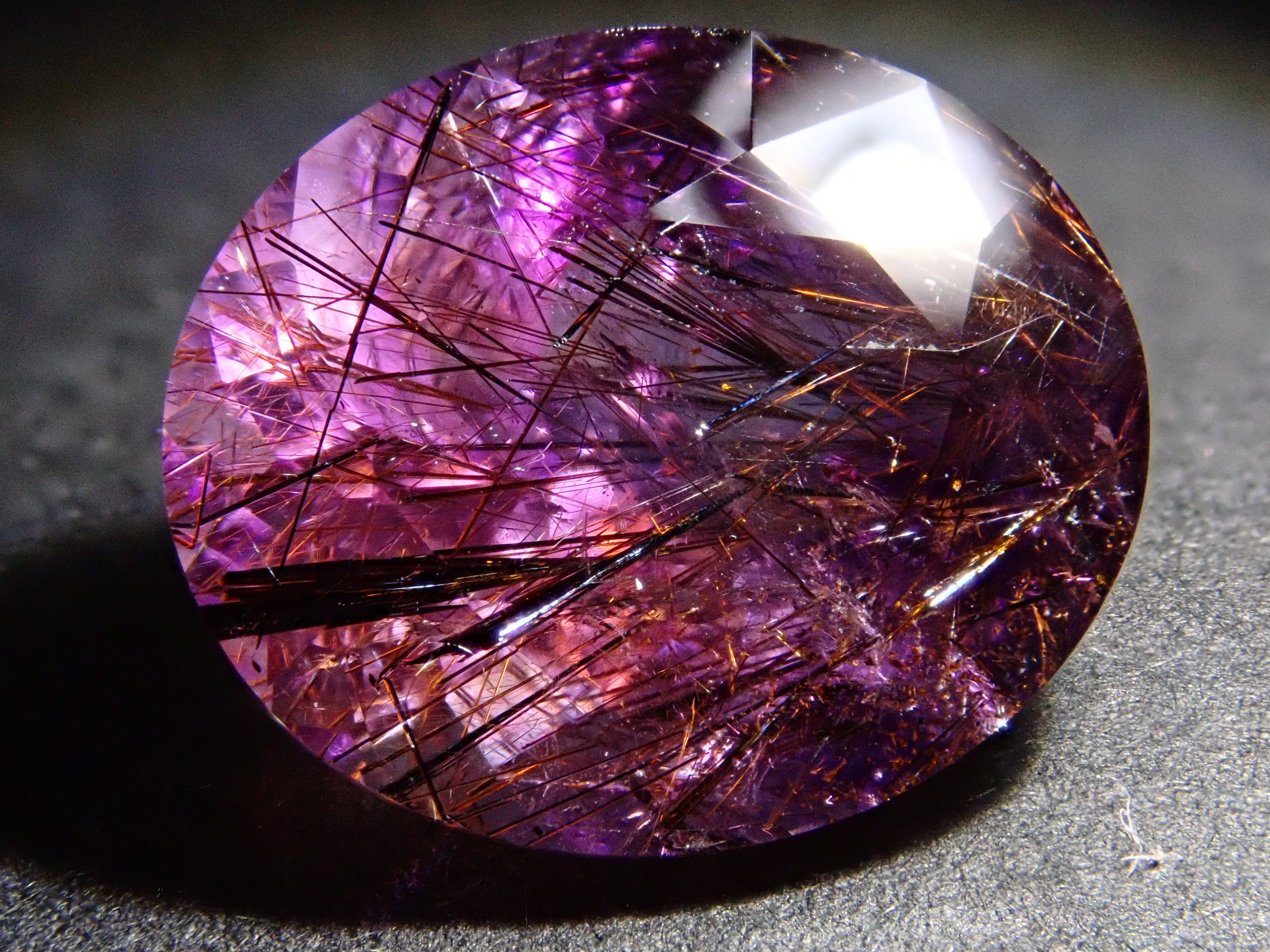 【12559896掲載】ブラジル産エレスチャルアメジスト 3.678ctルース