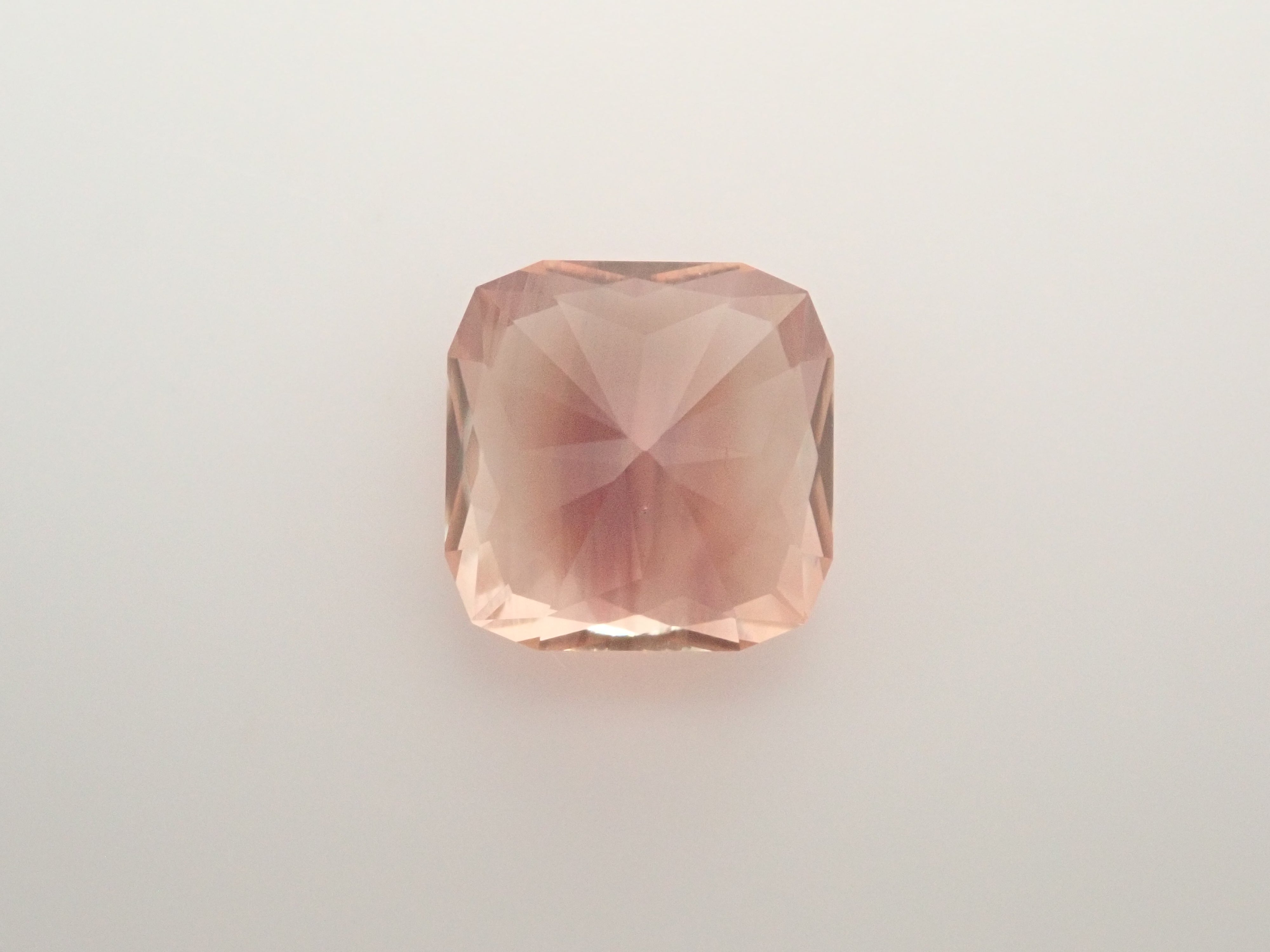 【12561310掲載】アメリカ産オレゴンサンストーン 1.362ctルース