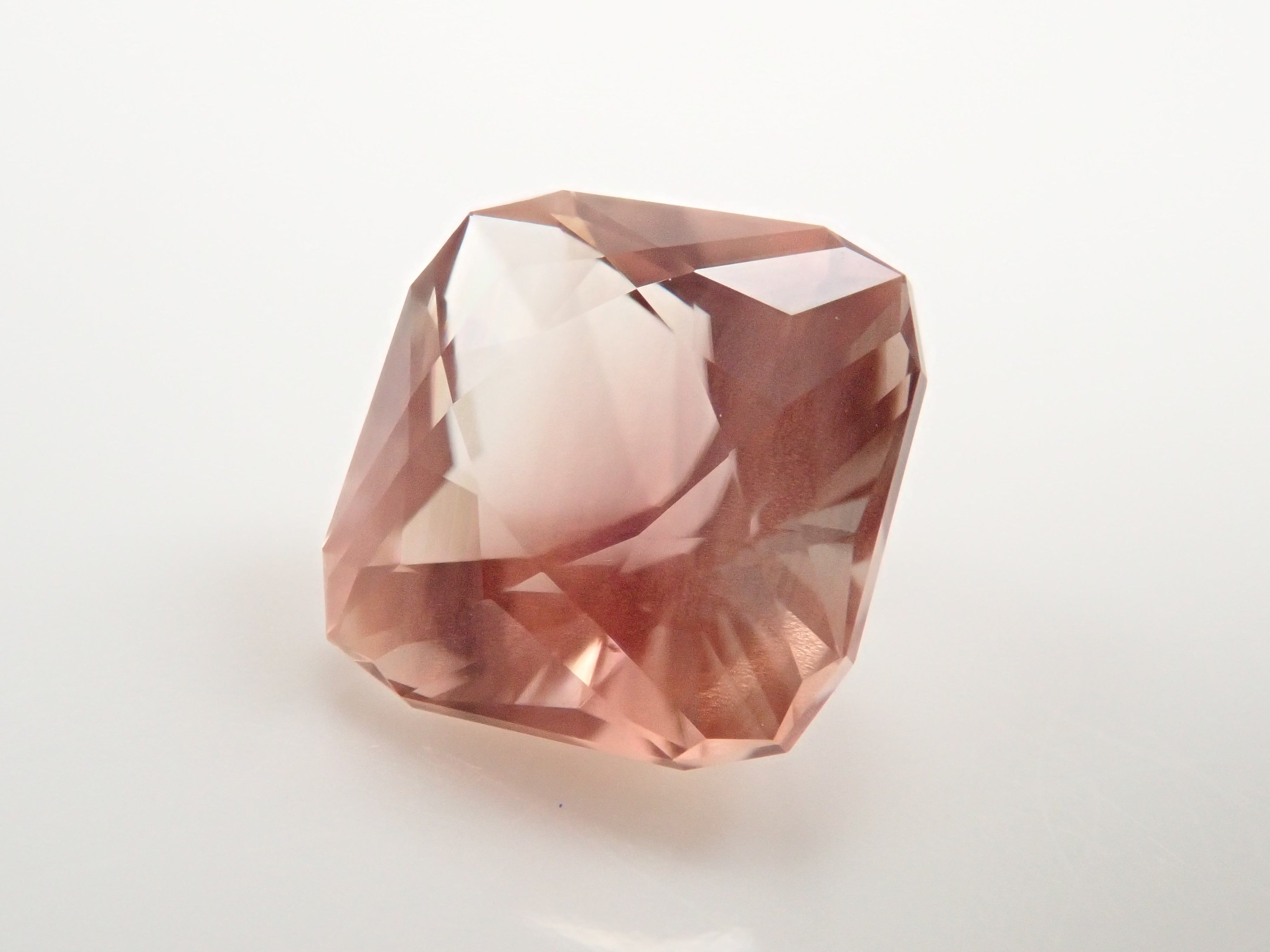 【12561310掲載】アメリカ産オレゴンサンストーン 1.362ctルース