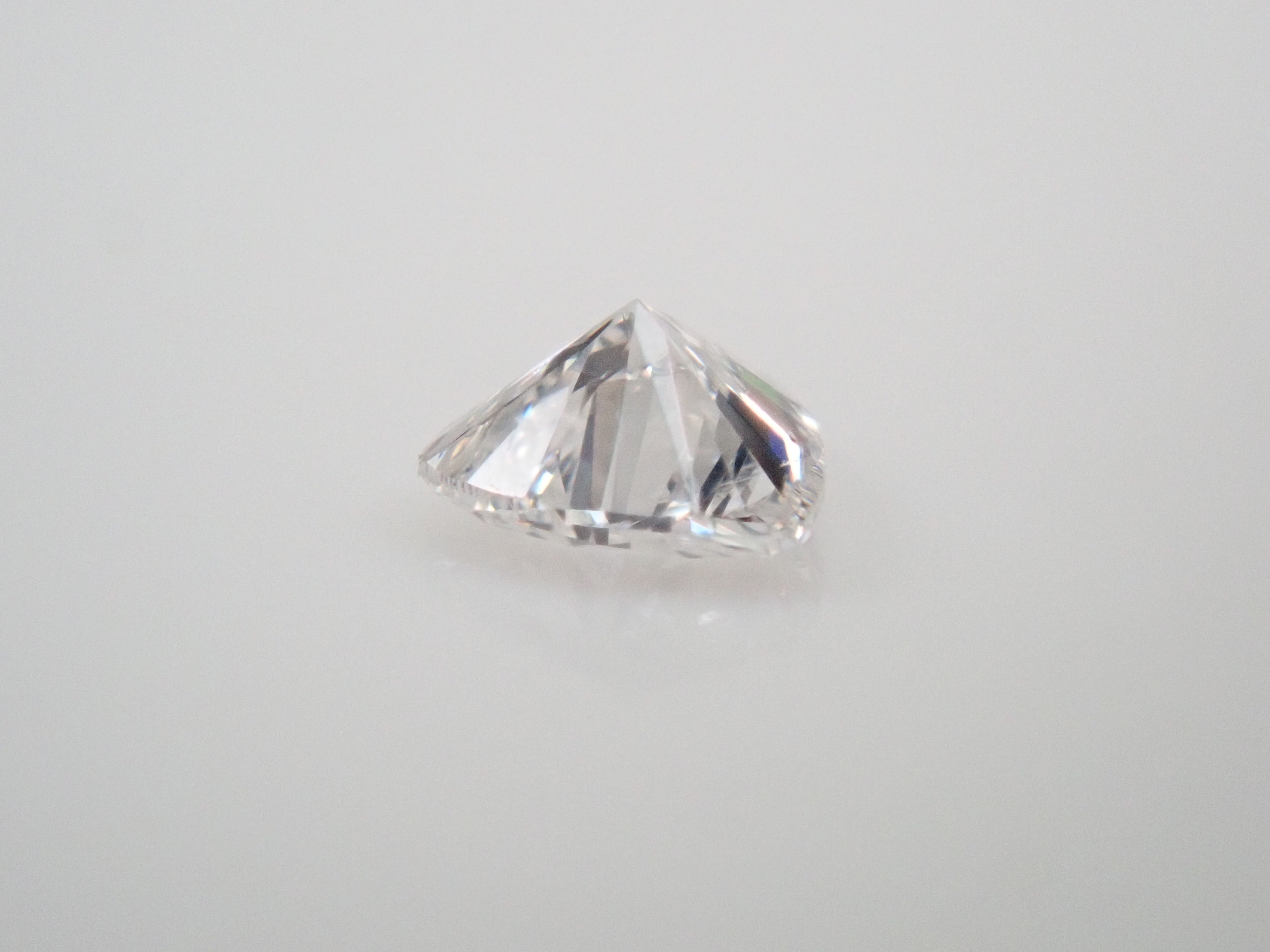 ダイヤモンド 2.5mm/0.057ctルース(VSクラス相当,ハートシェイプ)