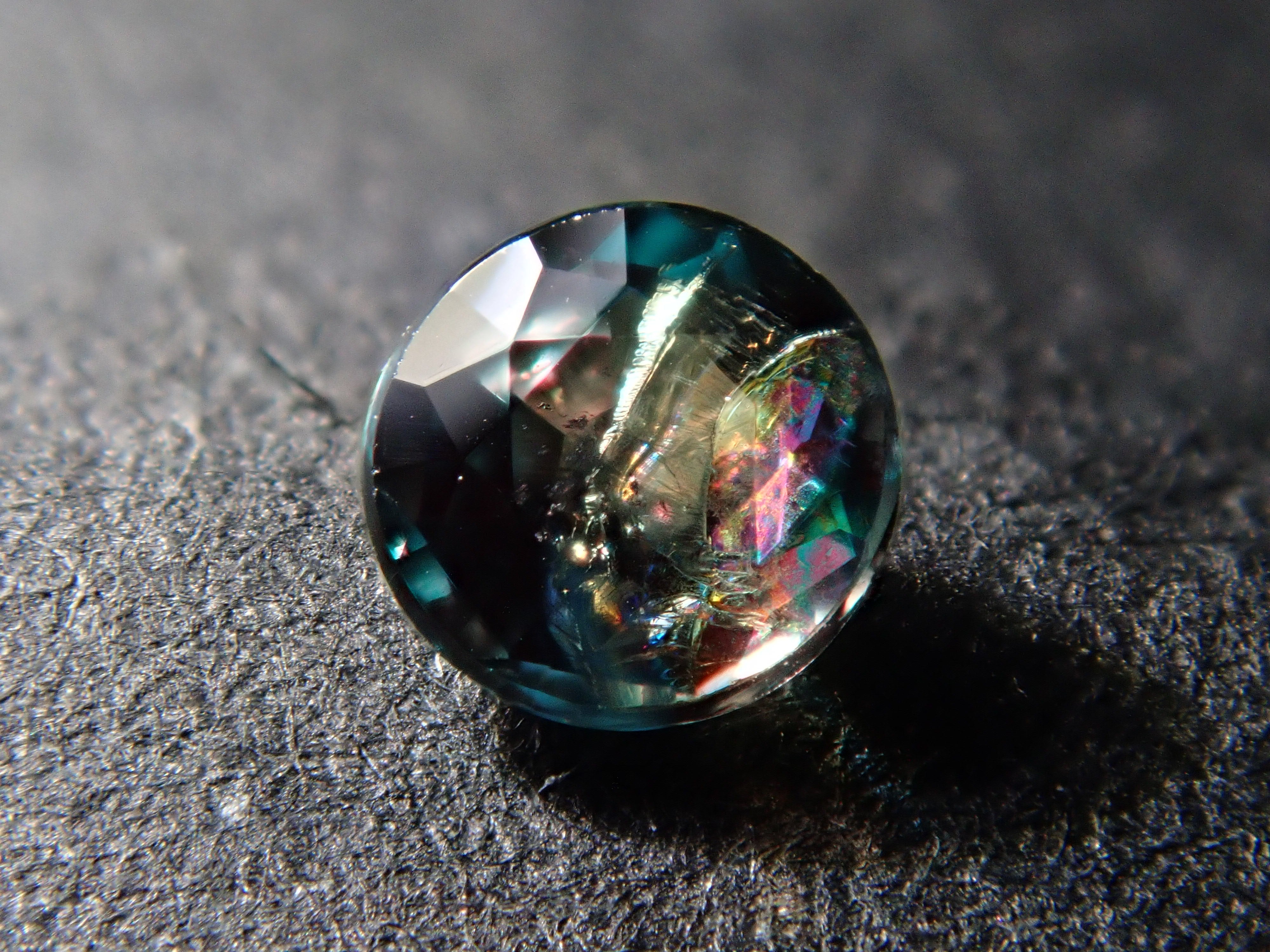 ブラジル産ブラジル産アレキサンドライト 0.121ctルース