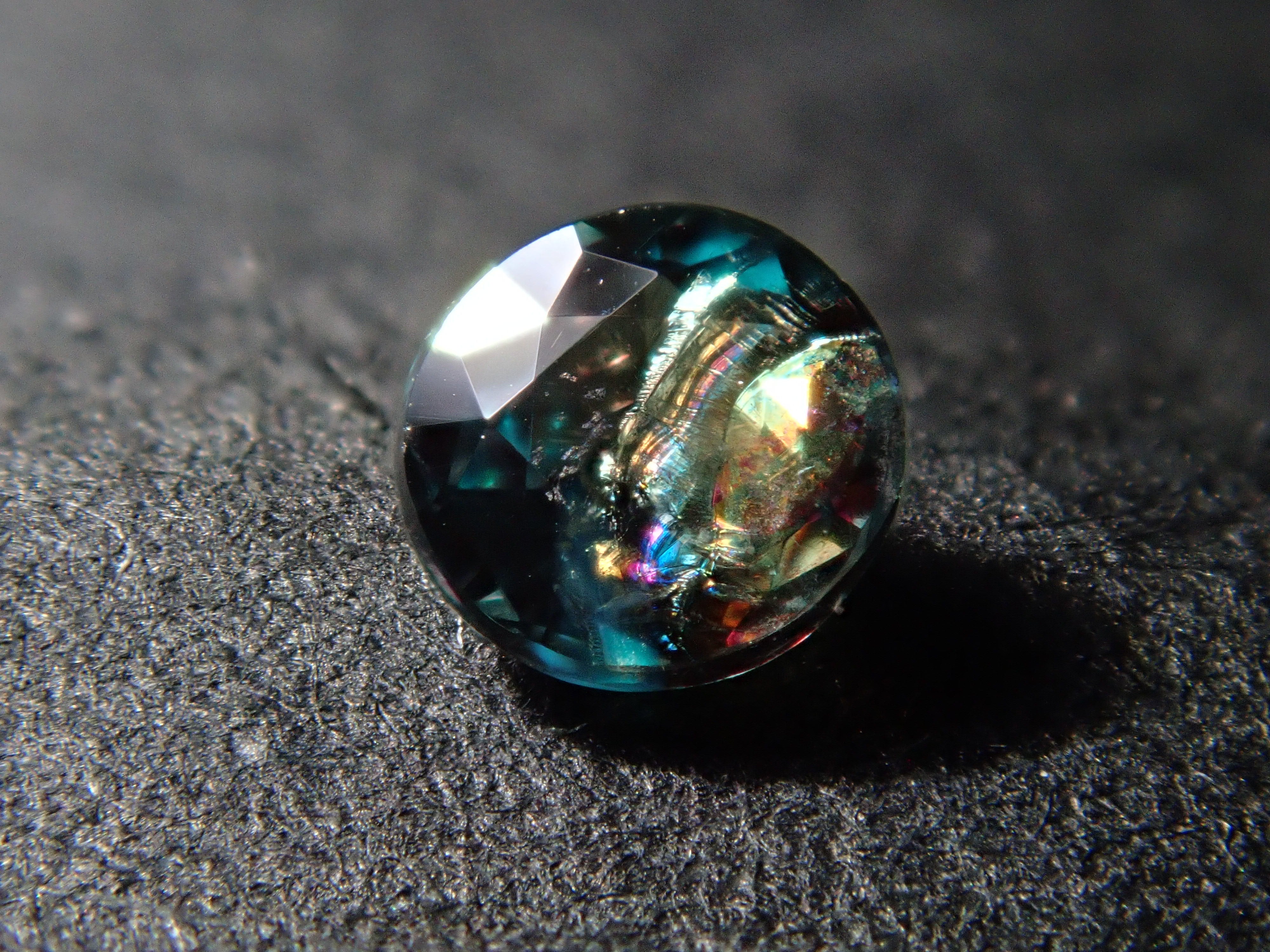 ブラジル産ブラジル産アレキサンドライト 0.121ctルース