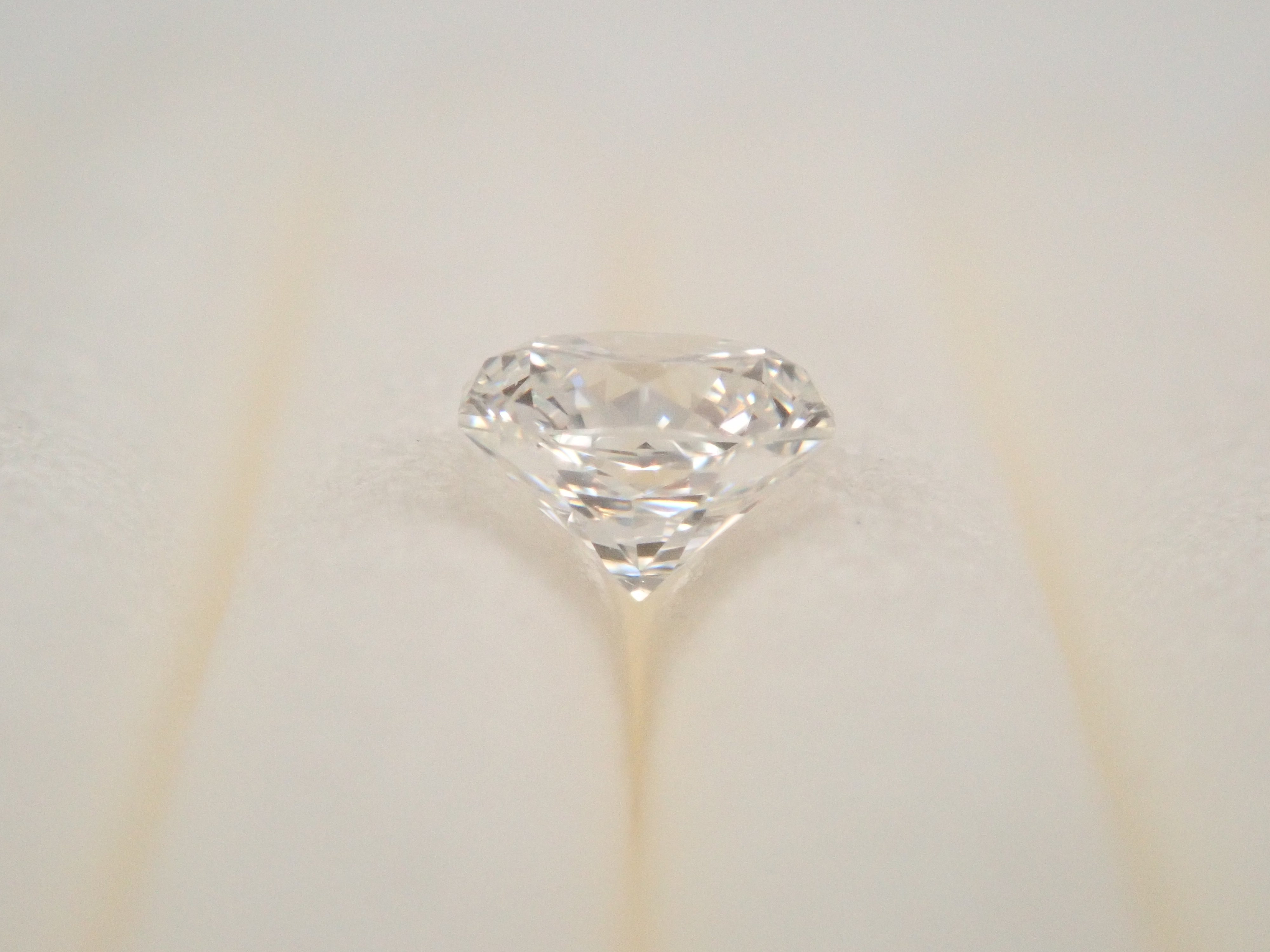 【32501847掲載】ダイヤモンド 0.244ctルース(F, VS2)