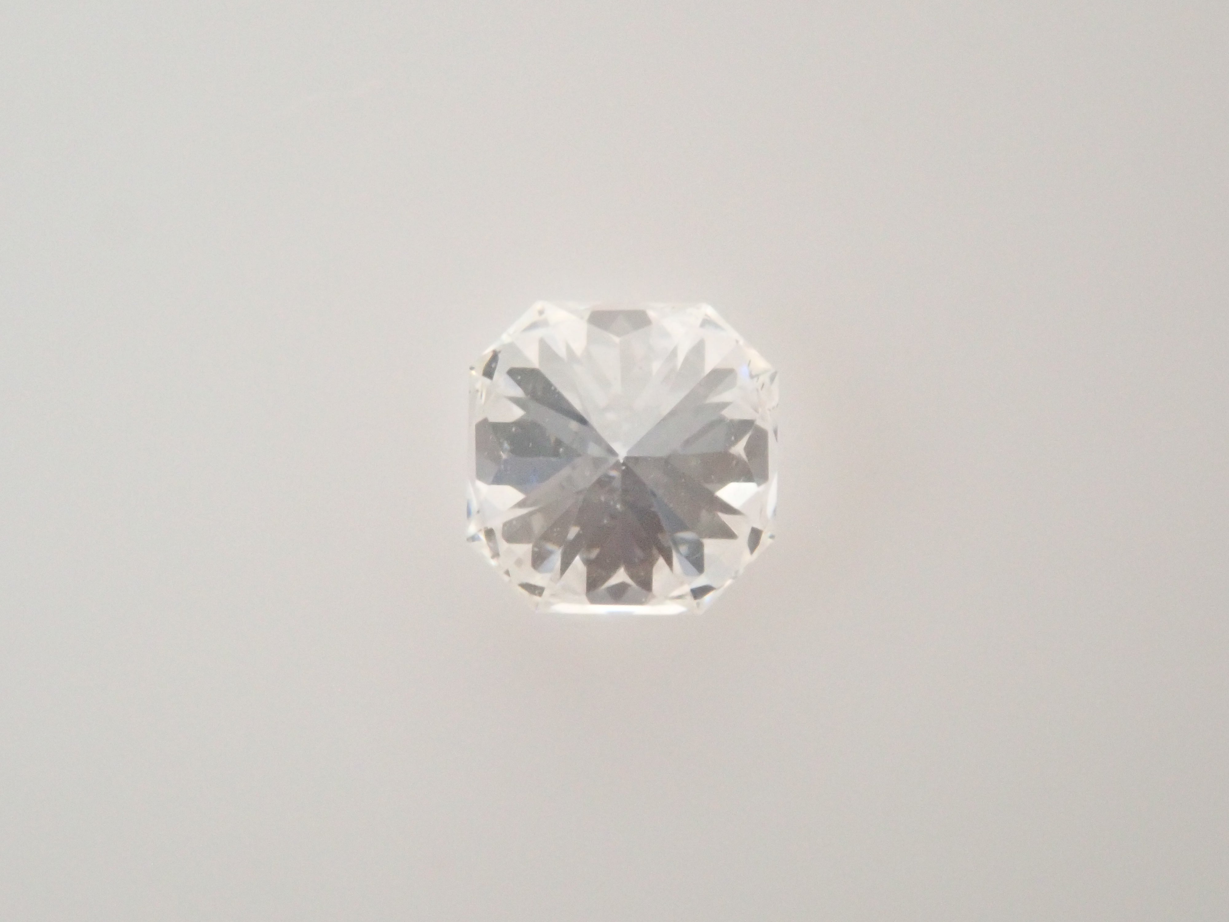 【32501847掲載】ダイヤモンド 0.244ctルース(F, VS2)