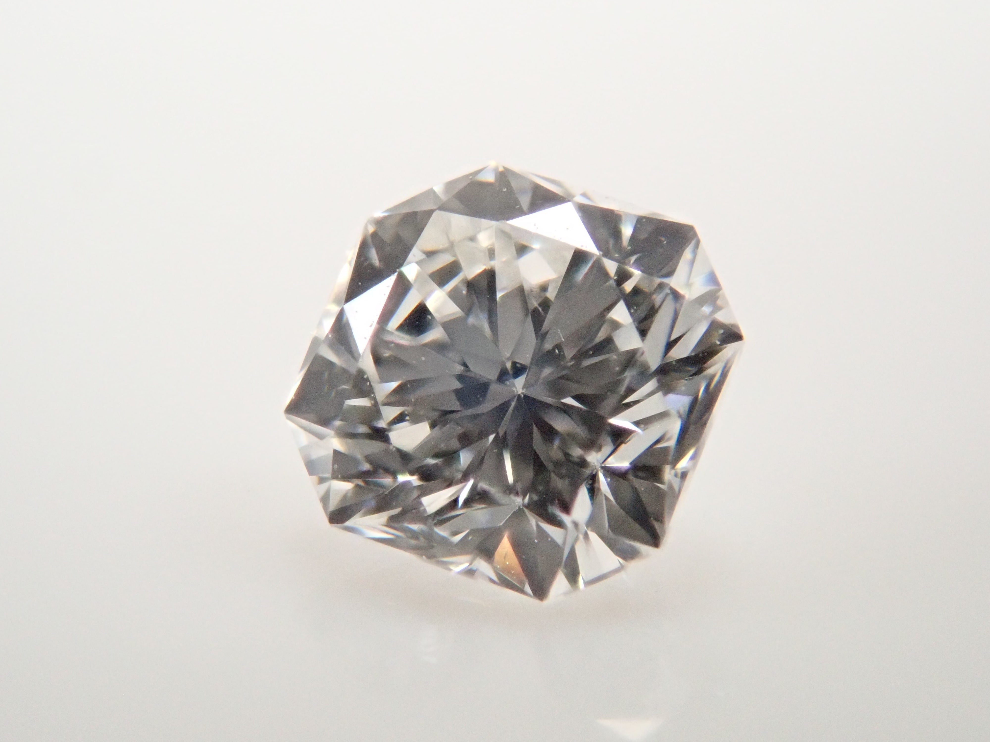 【32501847掲載】ダイヤモンド 0.244ctルース(F, VS2)