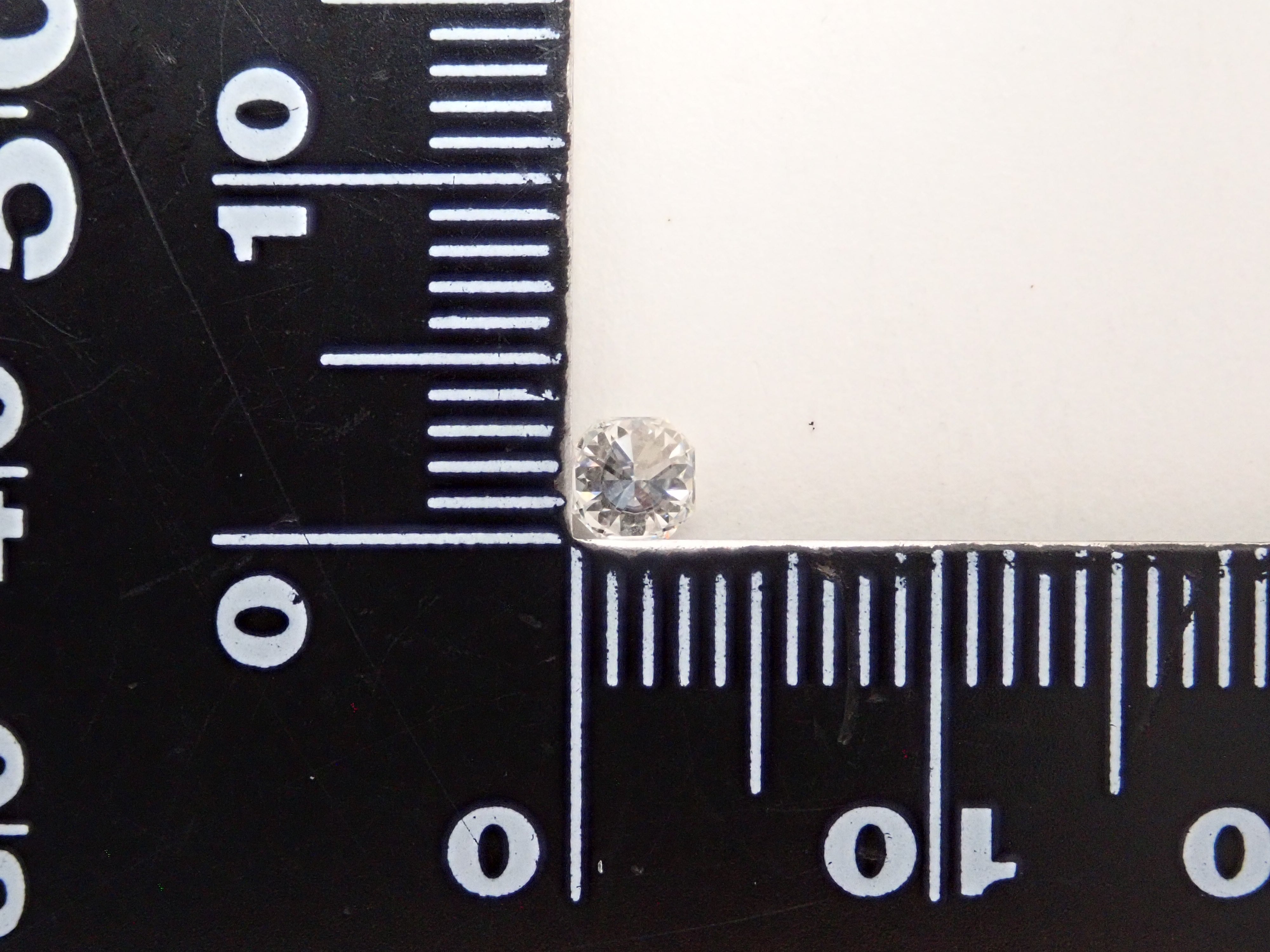 【32501847掲載】ダイヤモンド 0.244ctルース(F, VS2)