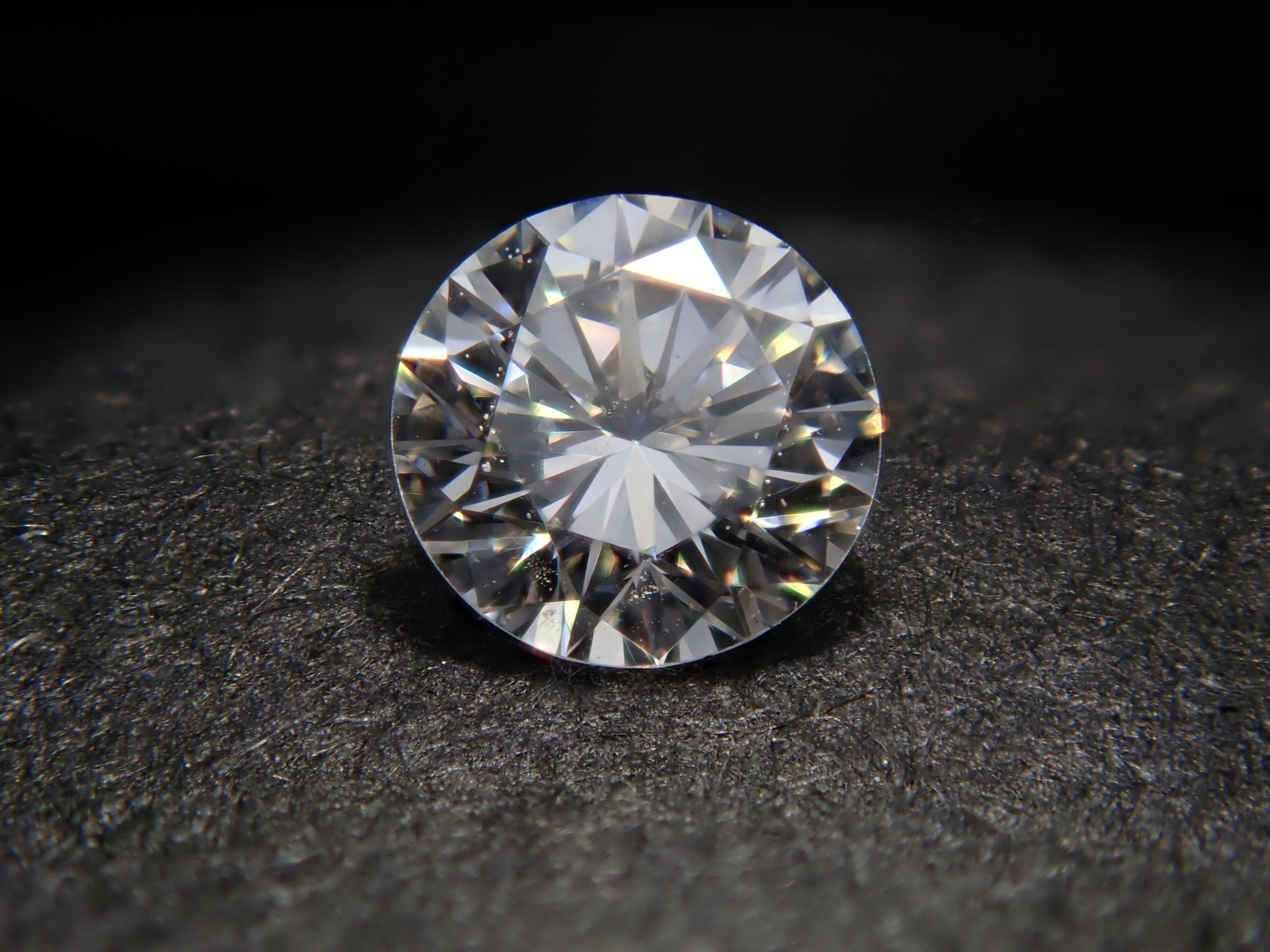 【32501848掲載】ダイヤモンド 0.094ctルース(E, VVS2, VeryGood)