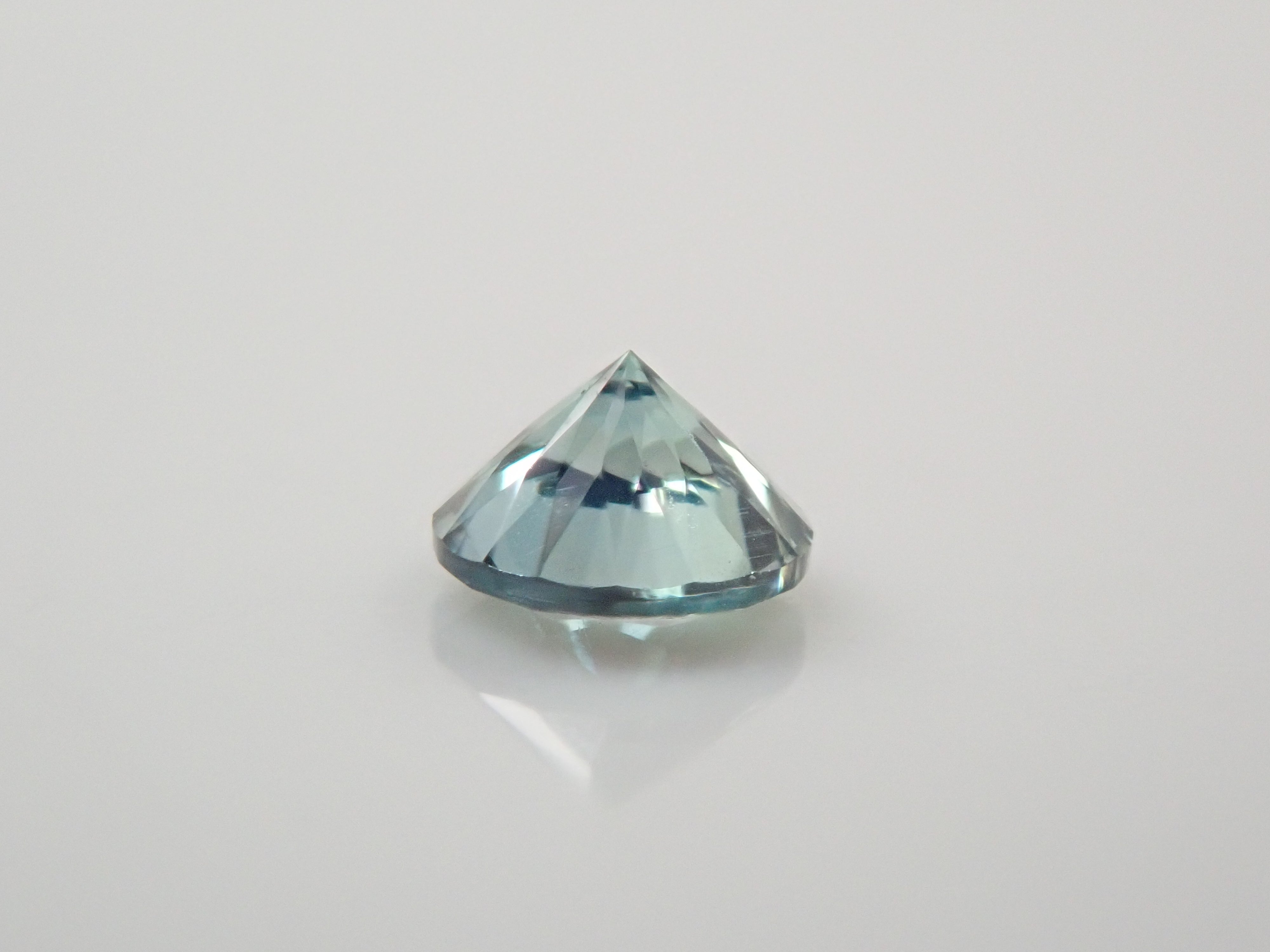 ブラジル産アレキサンドライト 2.8mm/0.100ctルース