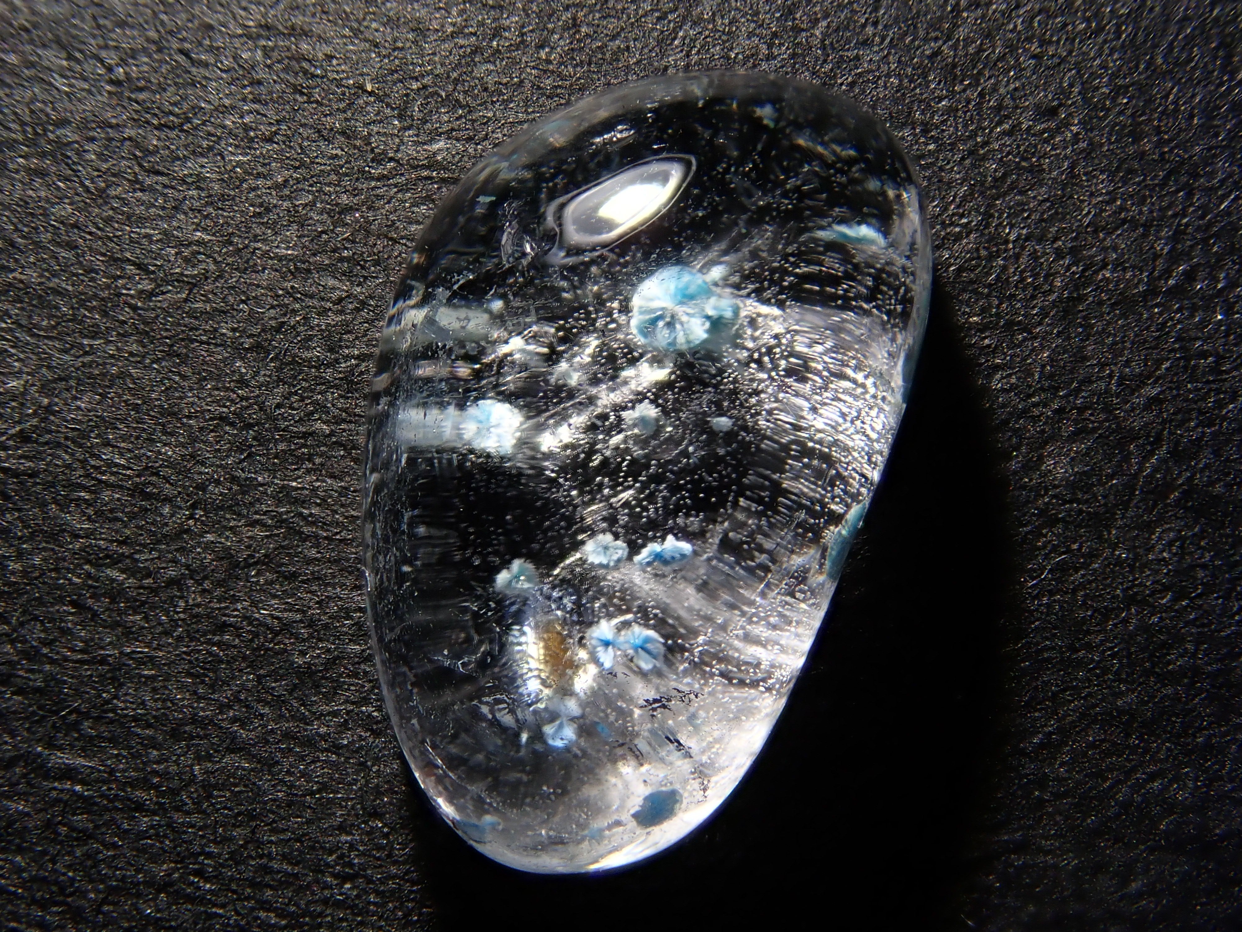 メデューサクォーツ(パライバクォーツ) 1.666ctルース