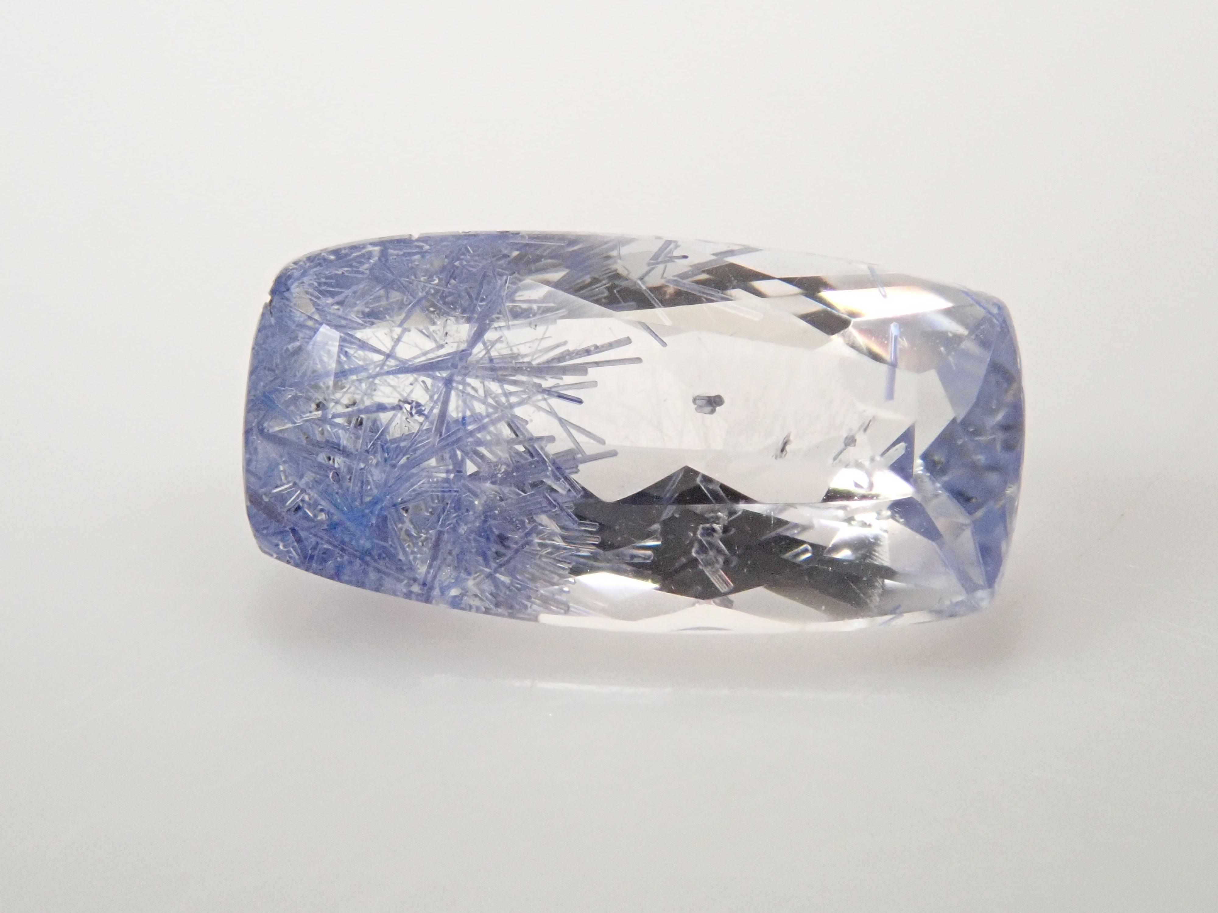 【12561967掲載】ブラジル産デュモルチェライトインクォーツ 0.849ctルース